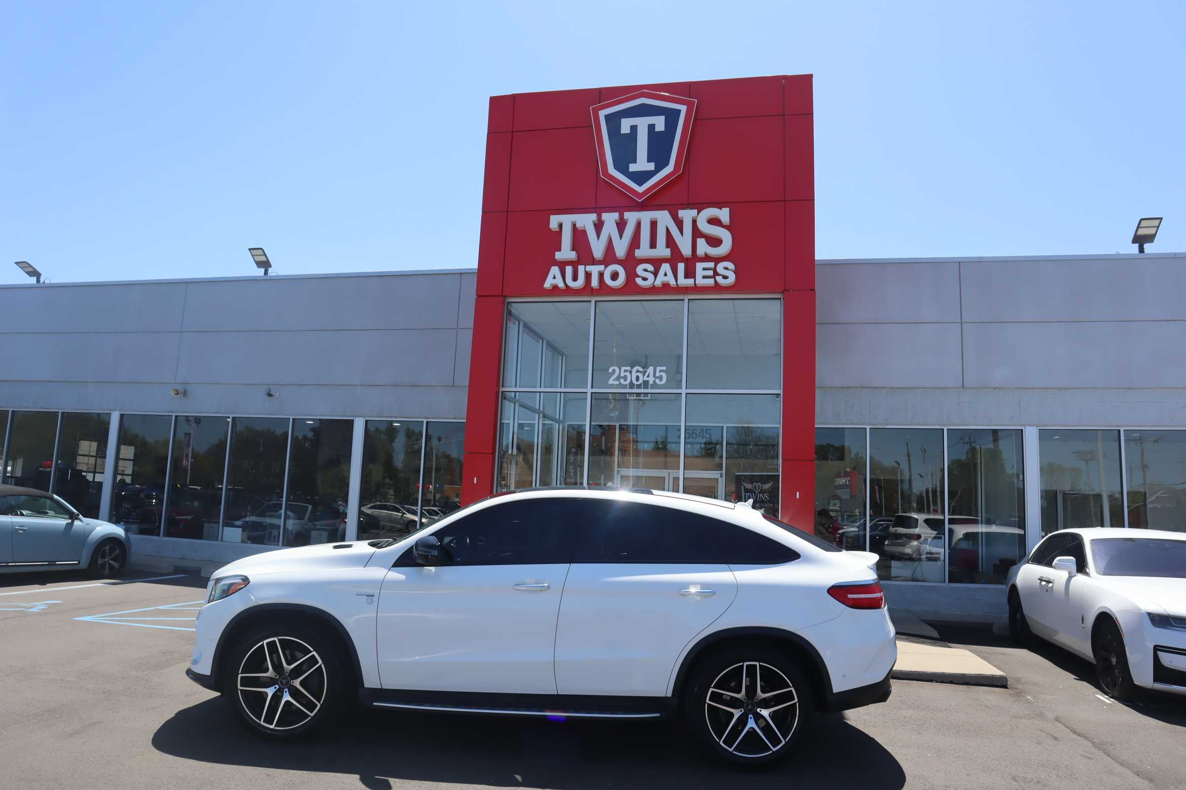 WHITE, 2019 MERCEDES-BENZ MERCEDES-AMG GLE COUPE Thumnail Image 1