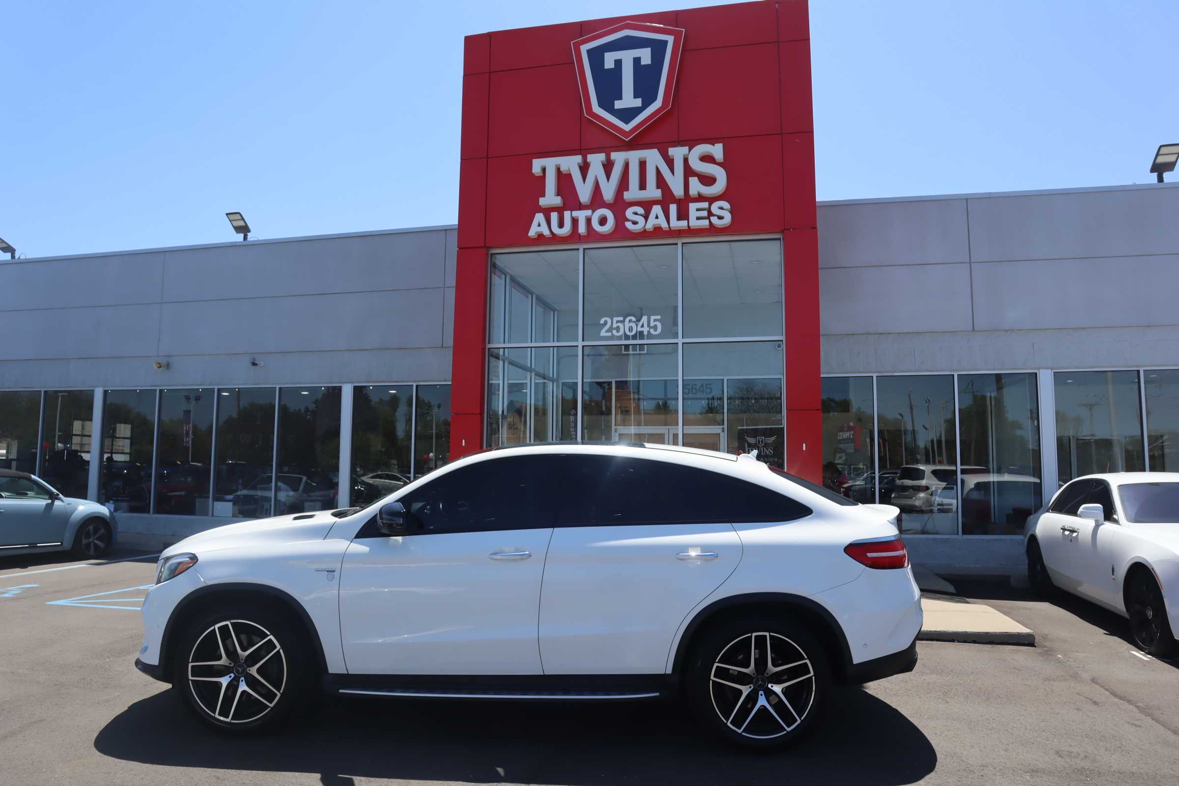 WHITE, 2019 MERCEDES-BENZ MERCEDES-AMG GLE COUPE Thumnail Image 2