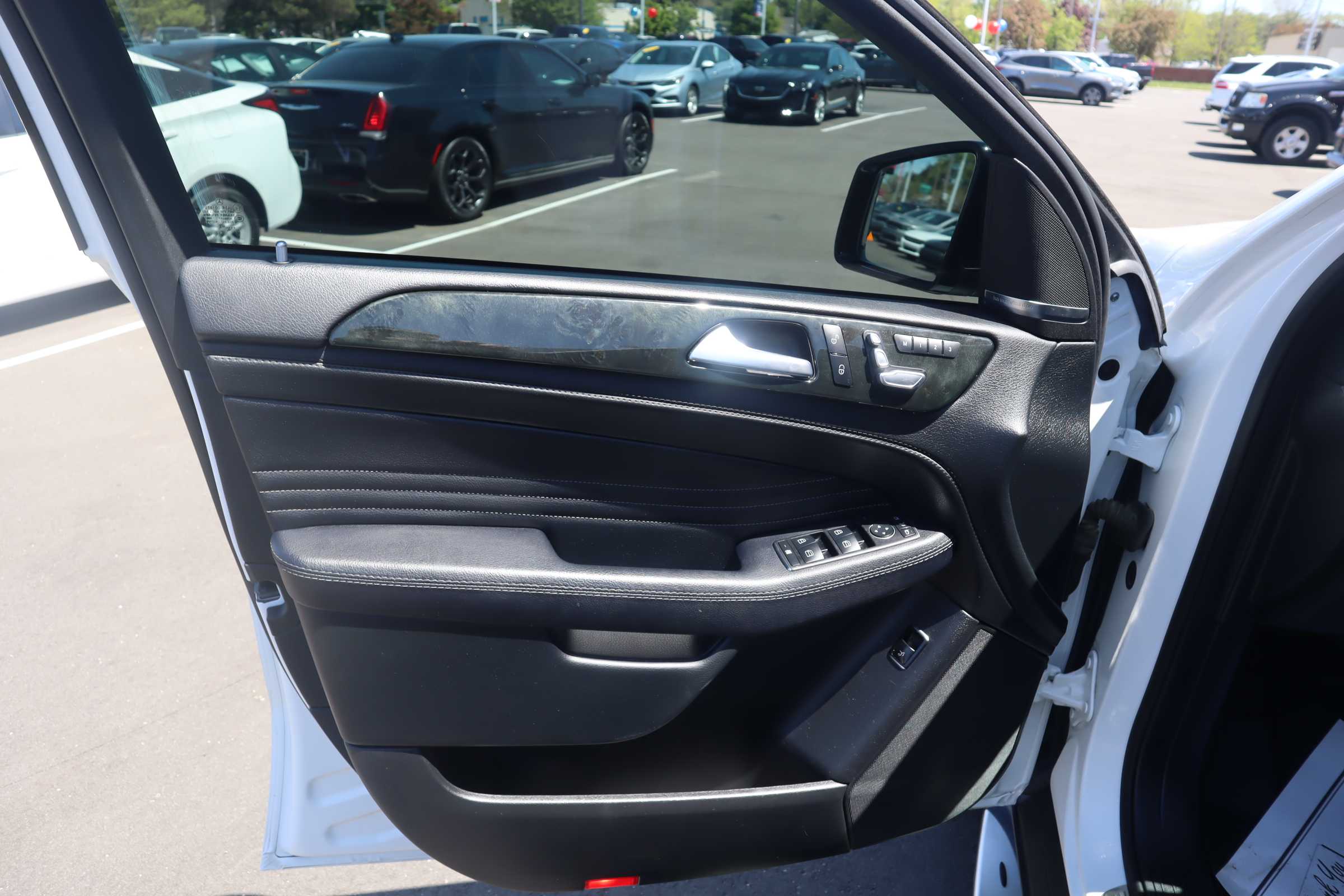 WHITE, 2019 MERCEDES-BENZ MERCEDES-AMG GLE COUPE Thumnail Image 7