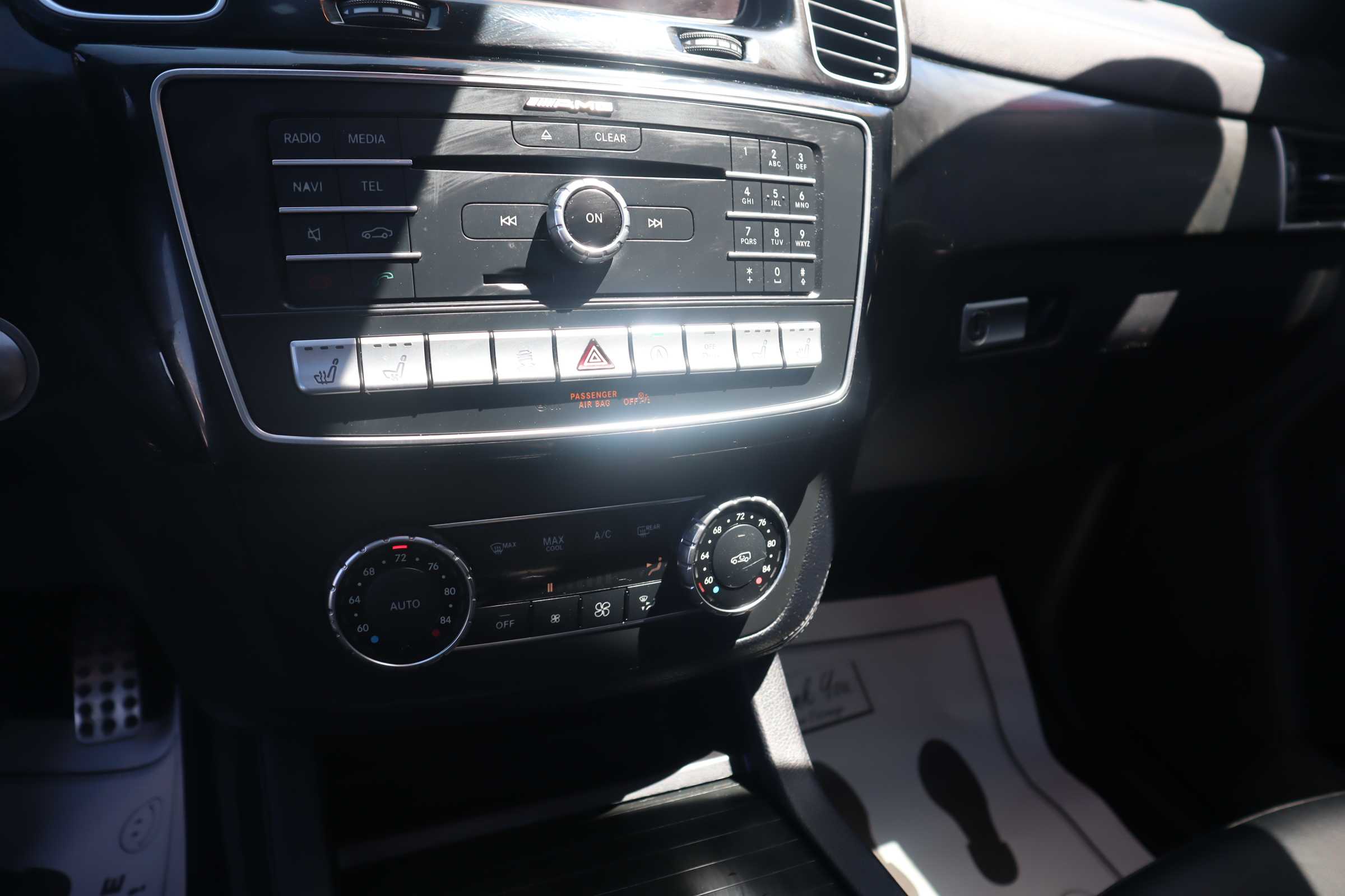 WHITE, 2019 MERCEDES-BENZ MERCEDES-AMG GLE COUPE Thumnail Image 17