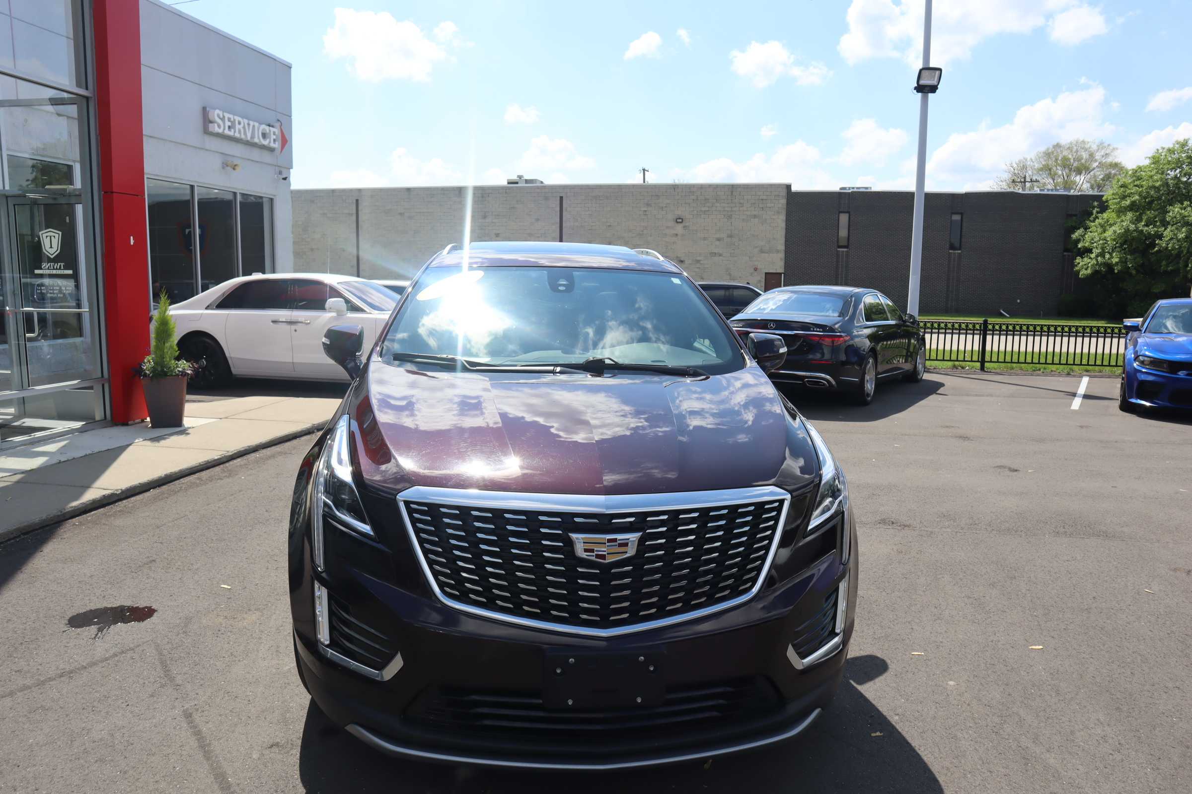 BURGUNDY, 2021 CADILLAC XT5 Thumnail Image 6