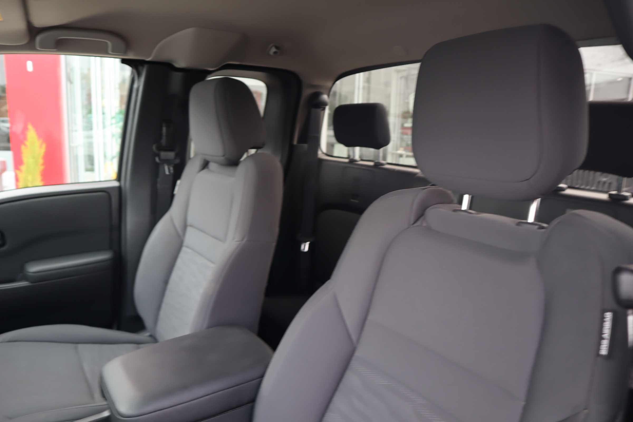 WHITE, 2024 NISSAN FRONTIER KING CAB Thumnail Image 5