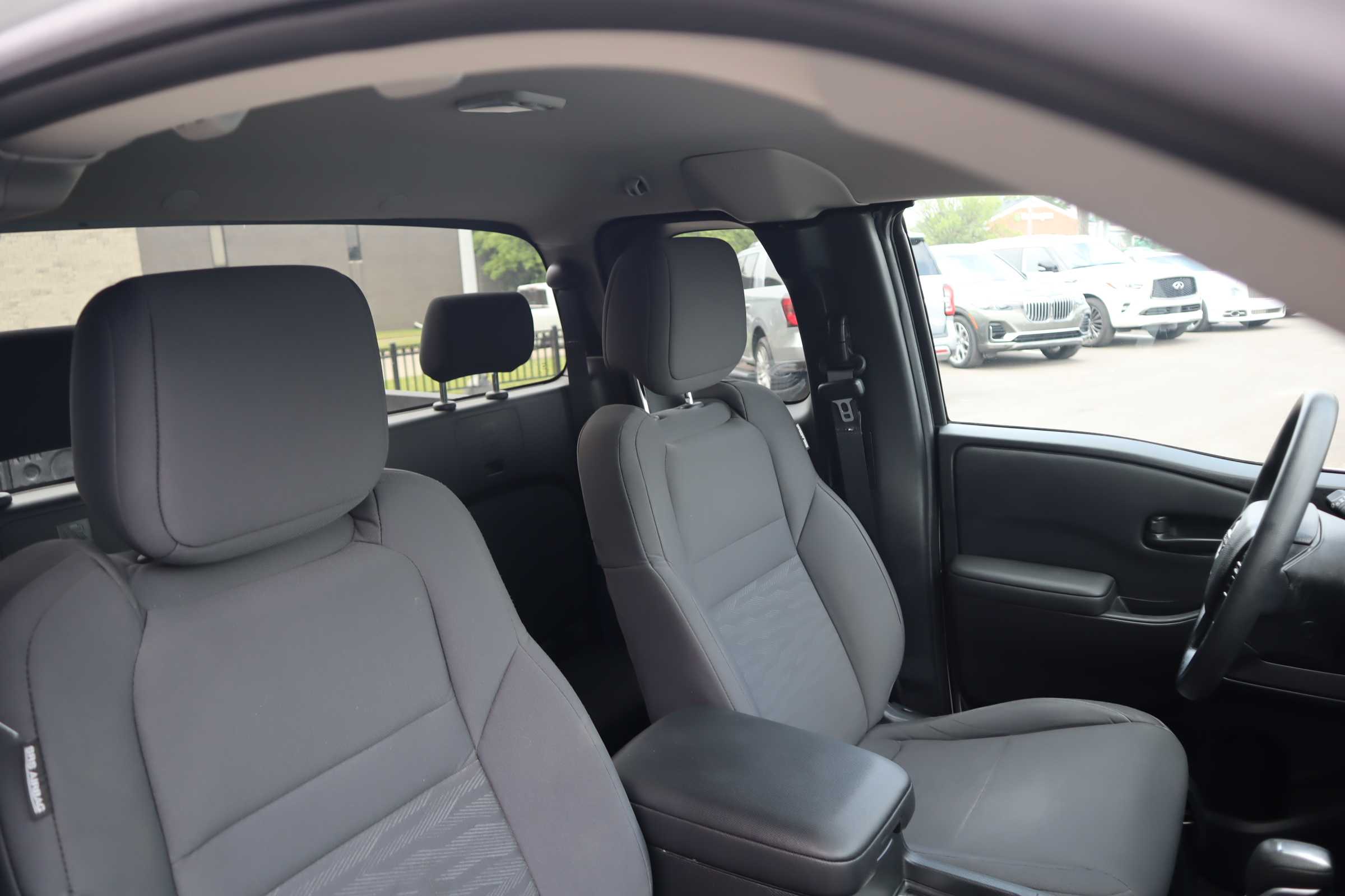 WHITE, 2024 NISSAN FRONTIER KING CAB Thumnail Image 8
