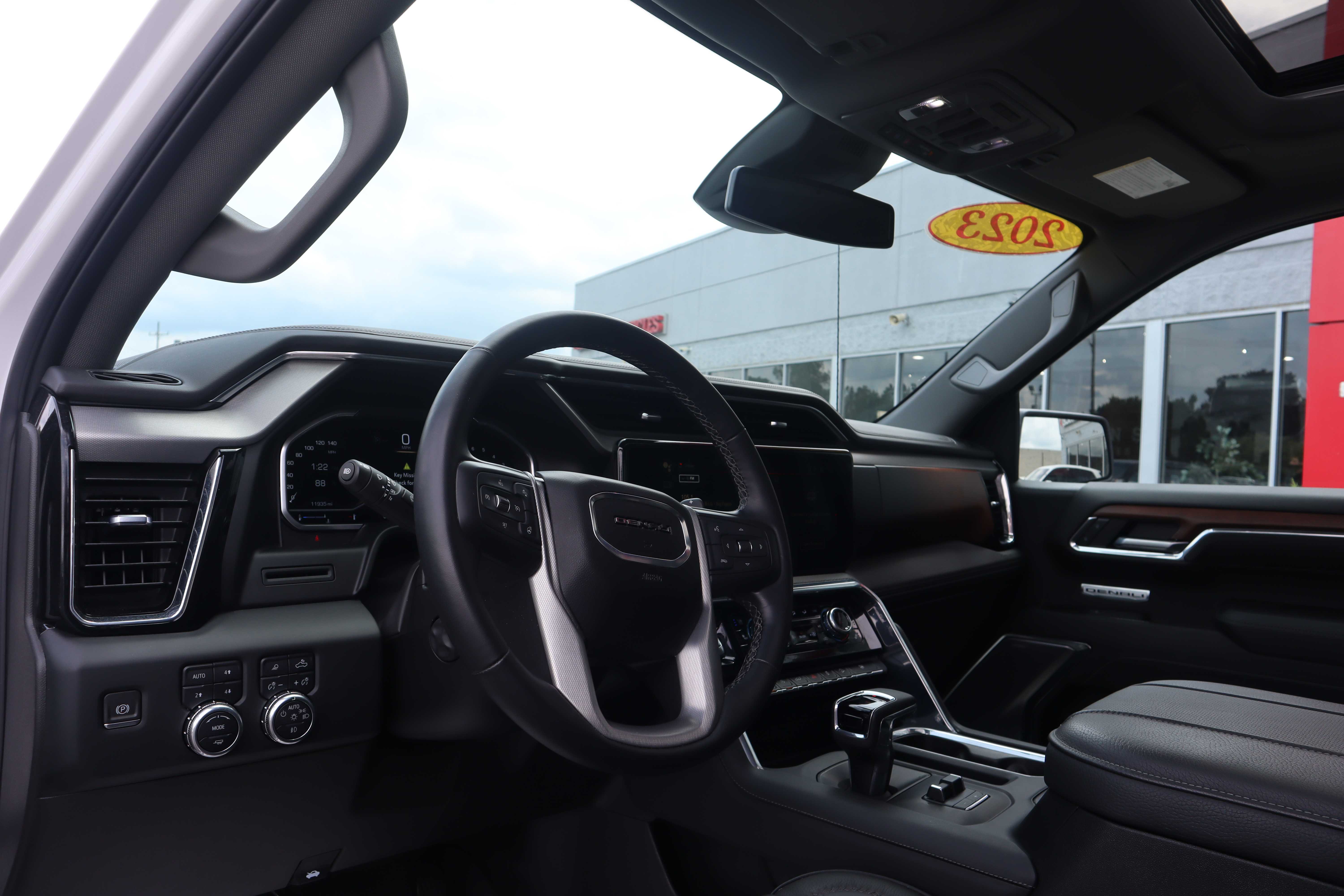 WHITE, 2023 GMC SIERRA 1500 CREW CAB Thumnail Image 10