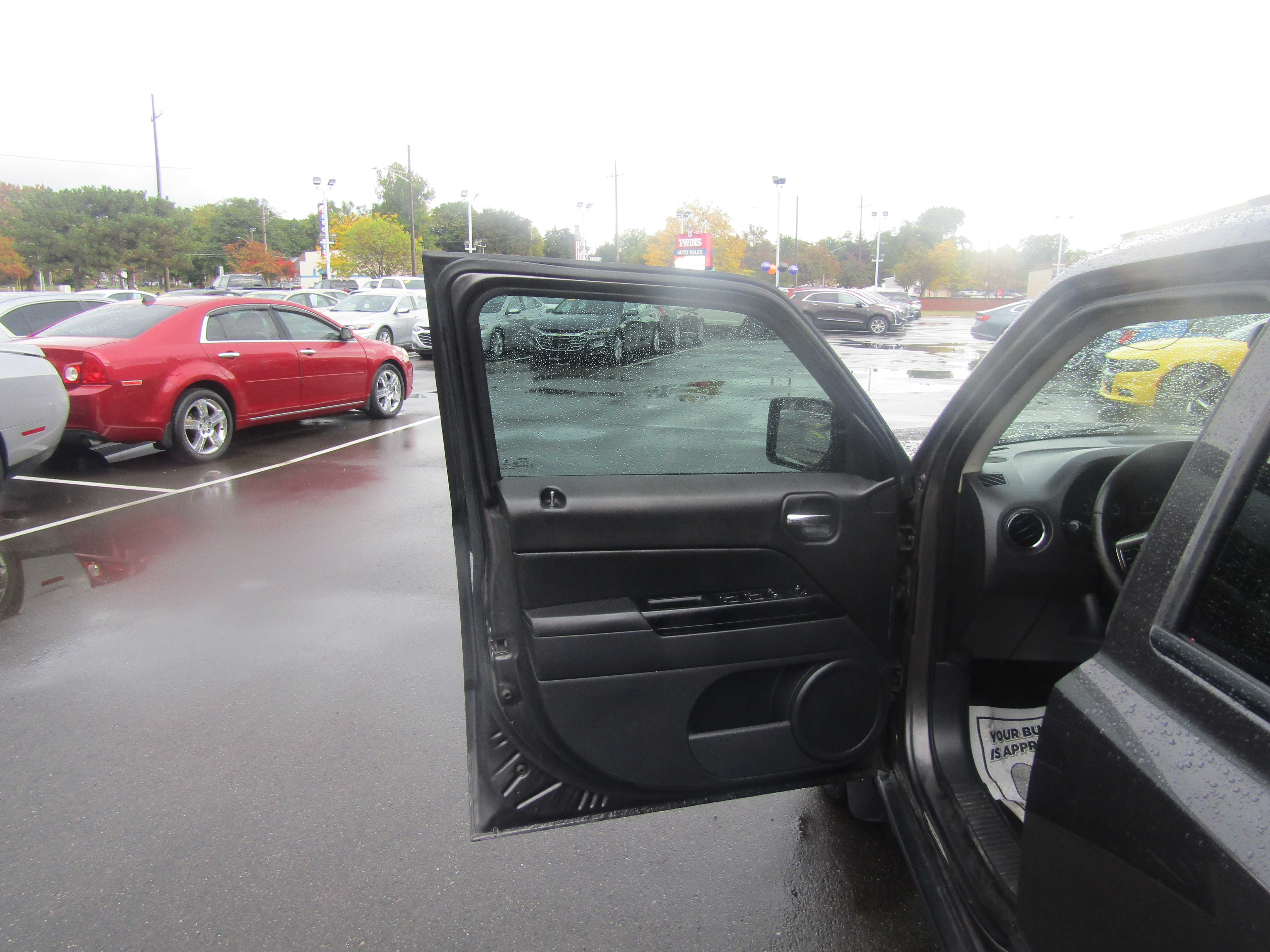 GRAY, 2016 JEEP PATRIOT Thumnail Image 7