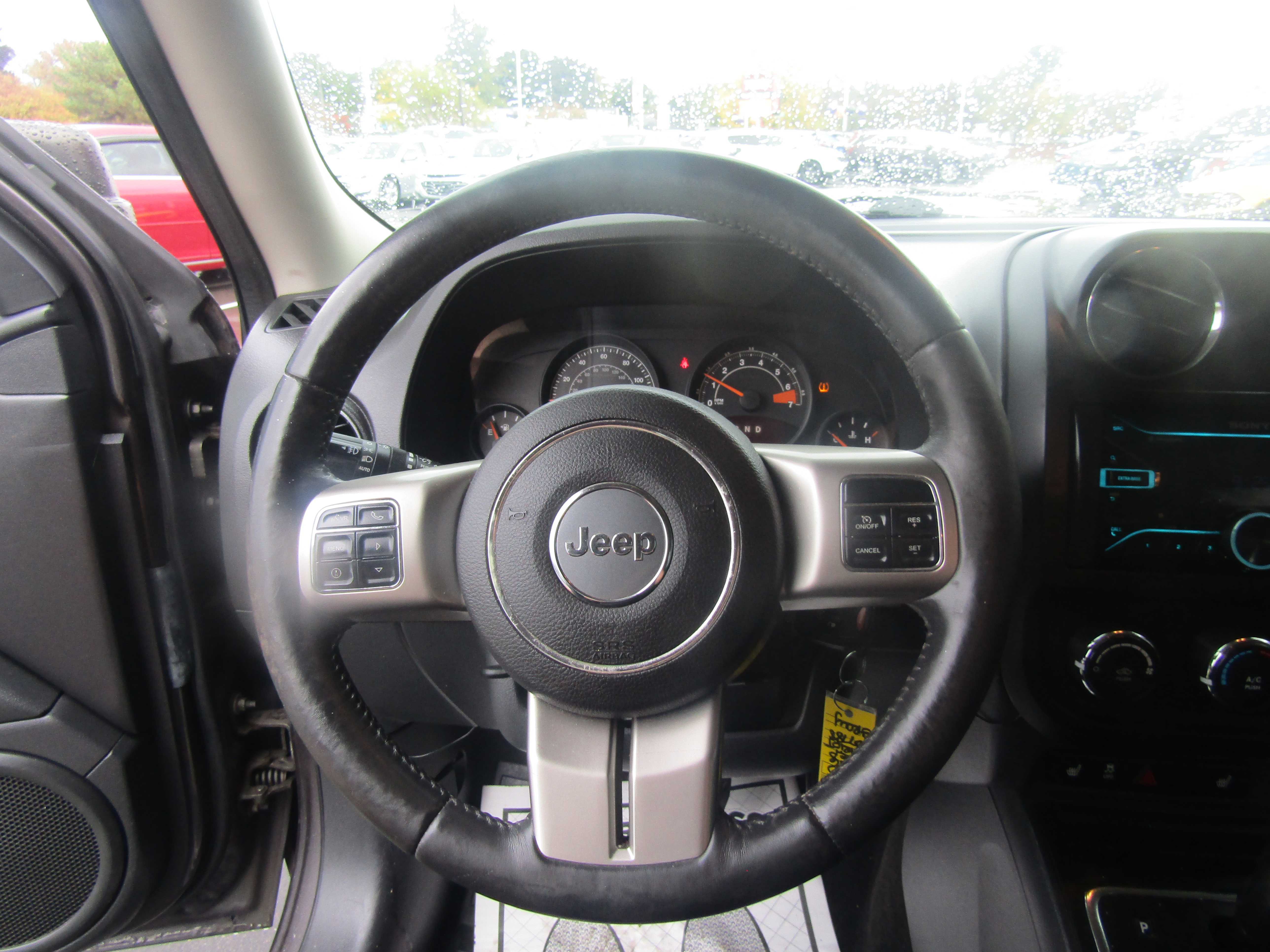GRAY, 2016 JEEP PATRIOT Thumnail Image 11