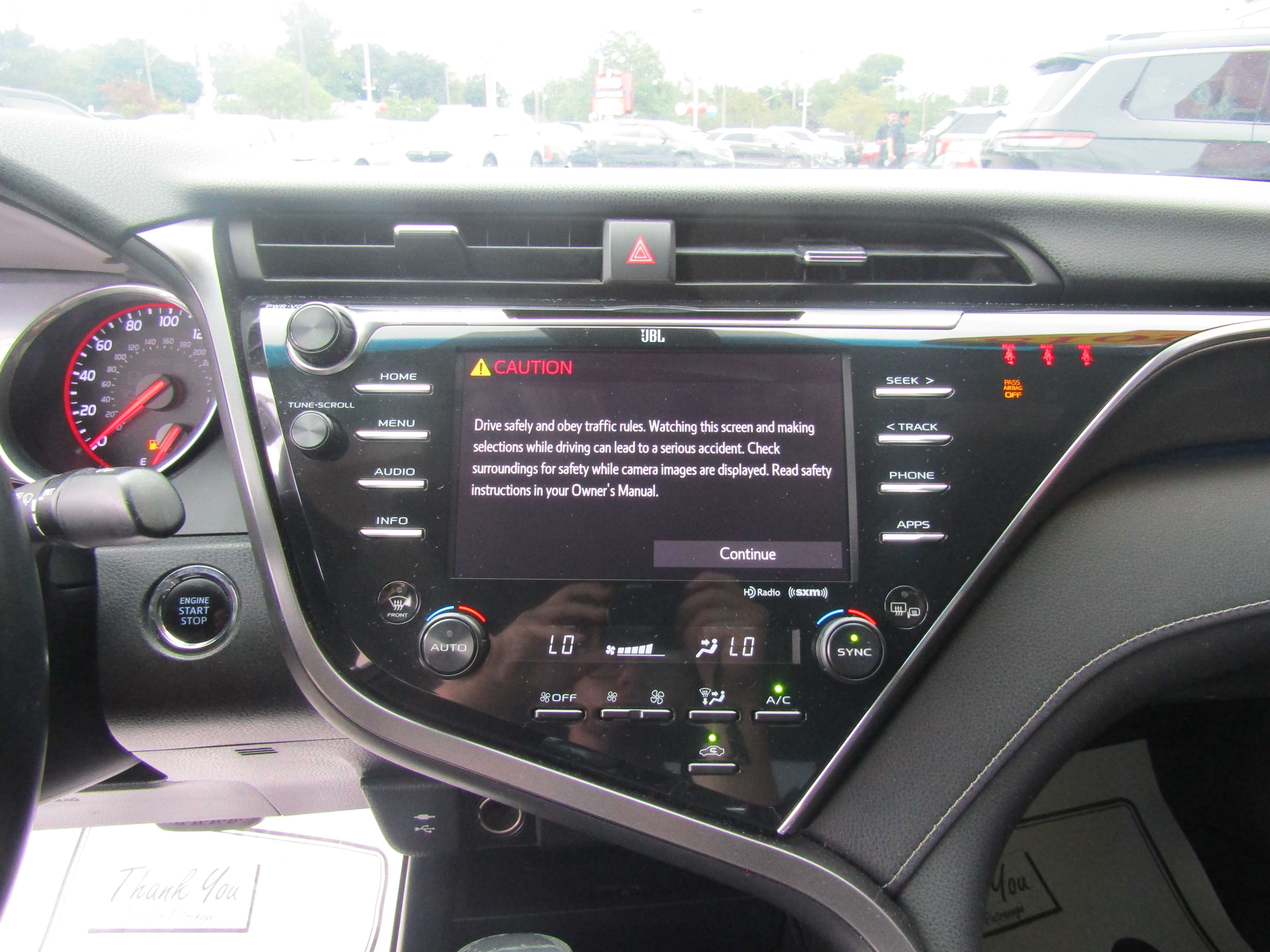 RED, 2018 TOYOTA CAMRY Thumnail Image 10