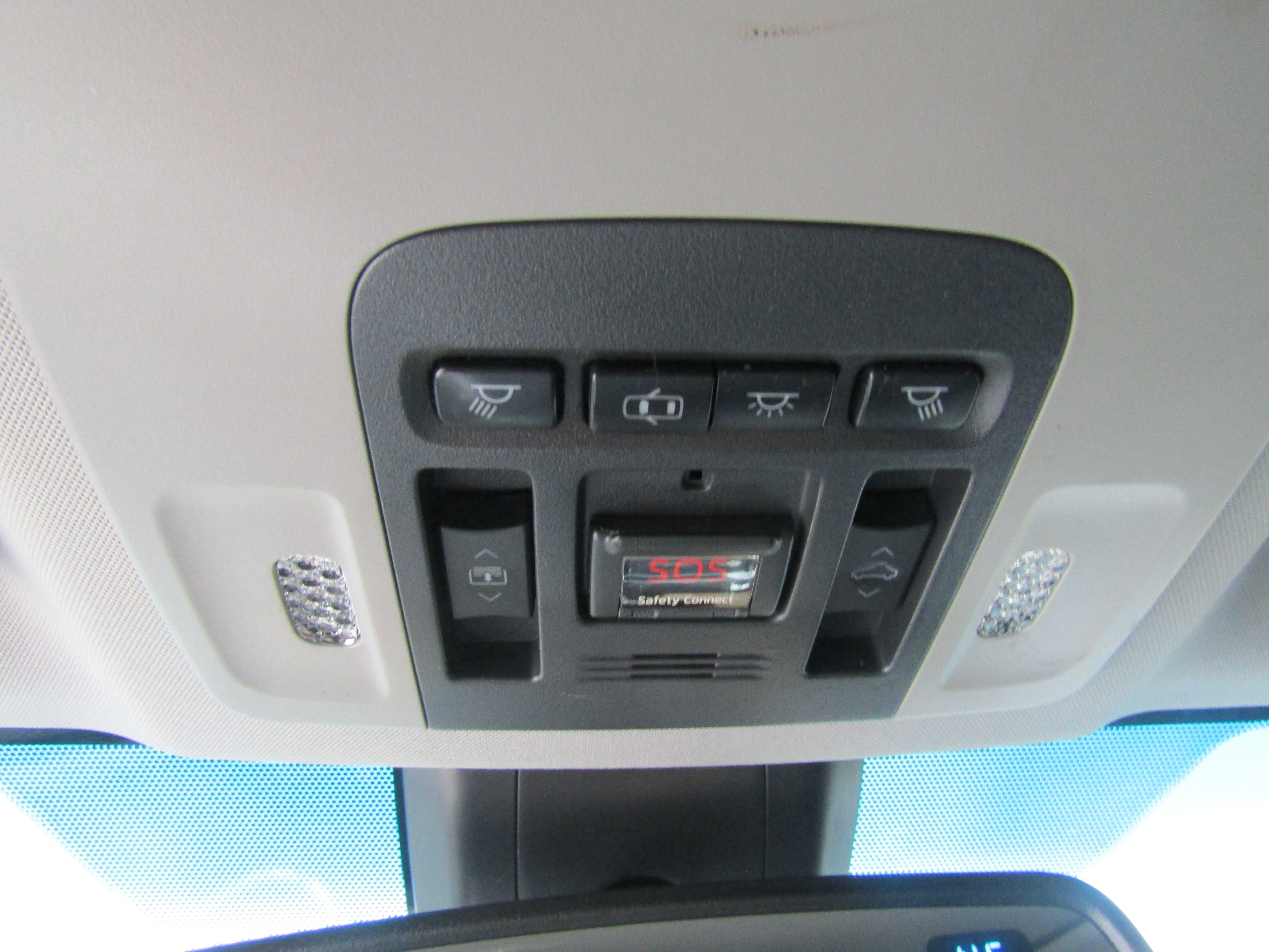 RED, 2018 TOYOTA CAMRY Thumnail Image 13