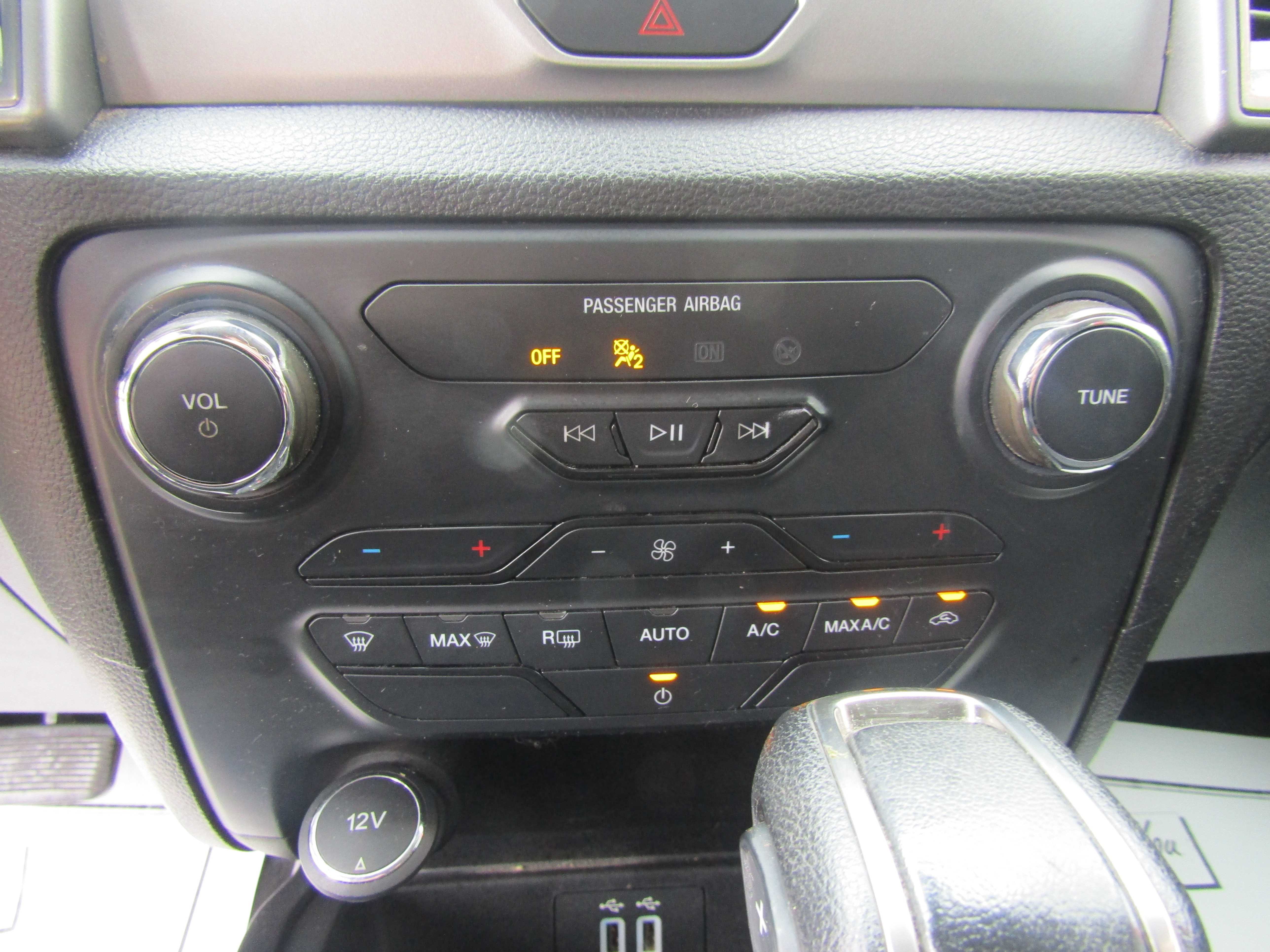 BLACK, 2021 FORD RANGER SUPERCREW Thumnail Image 17