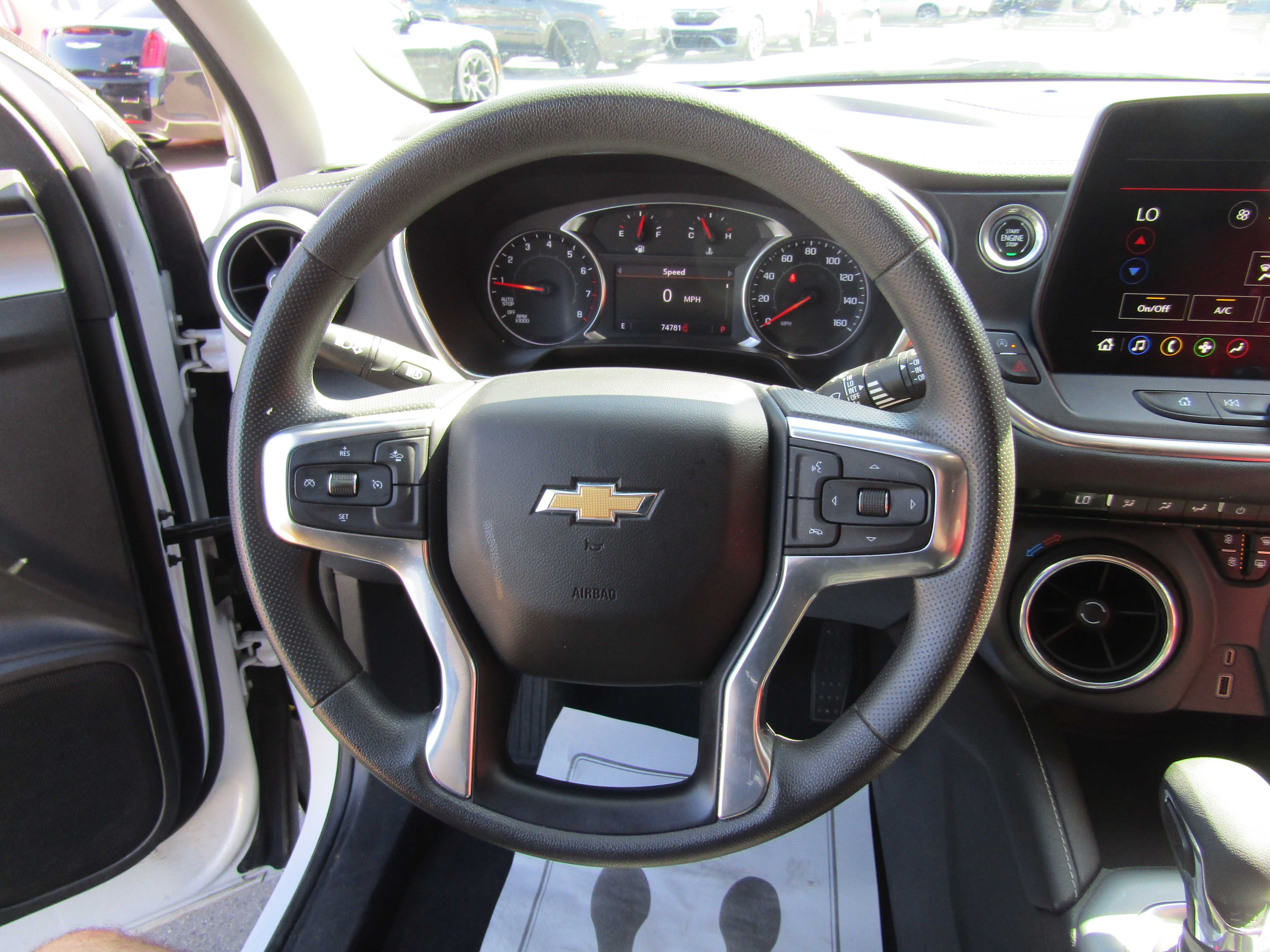 WHITE, 2023 CHEVROLET BLAZER Thumnail Image 14