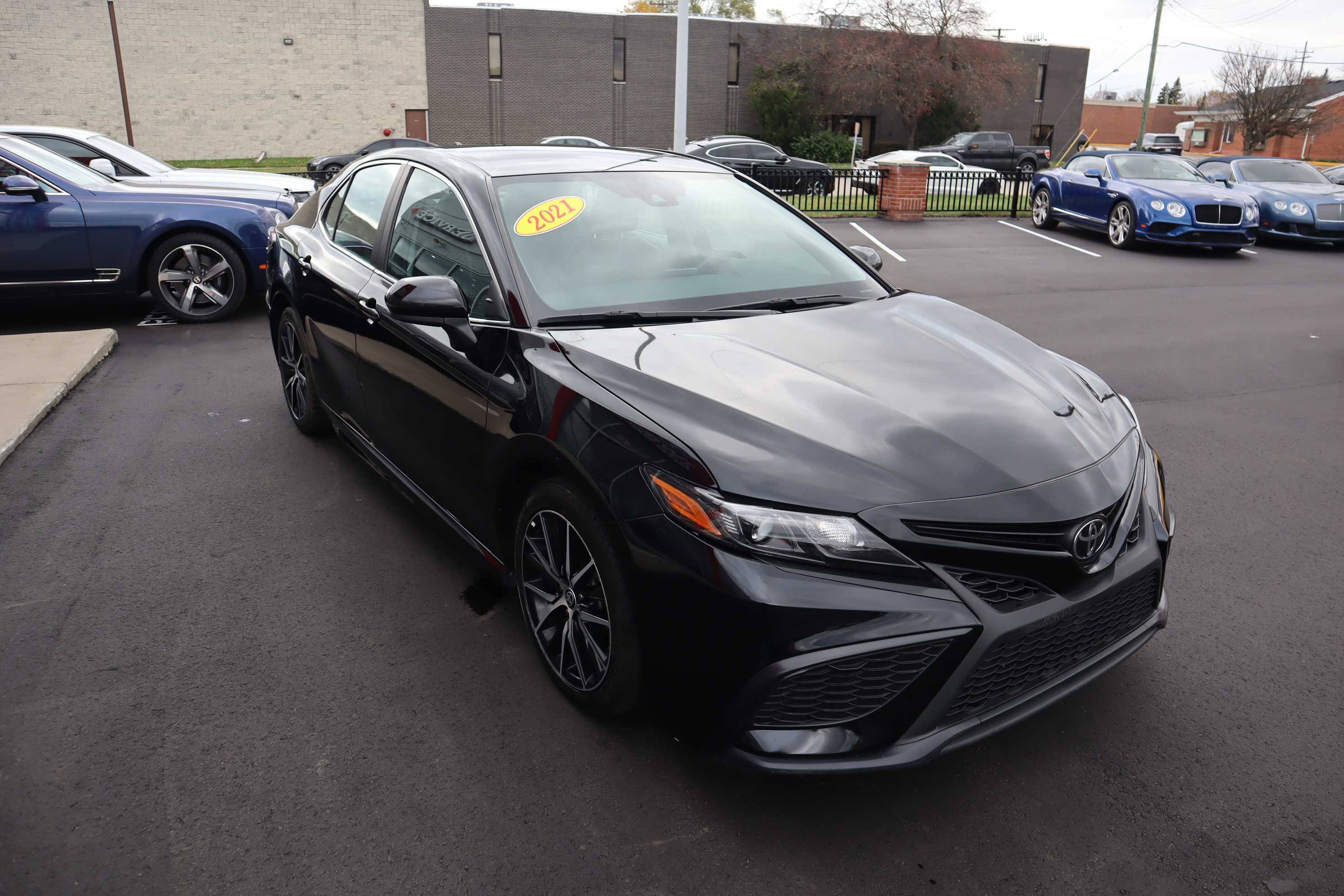 BLACK, 2021 TOYOTA CAMRY Thumnail Image 4