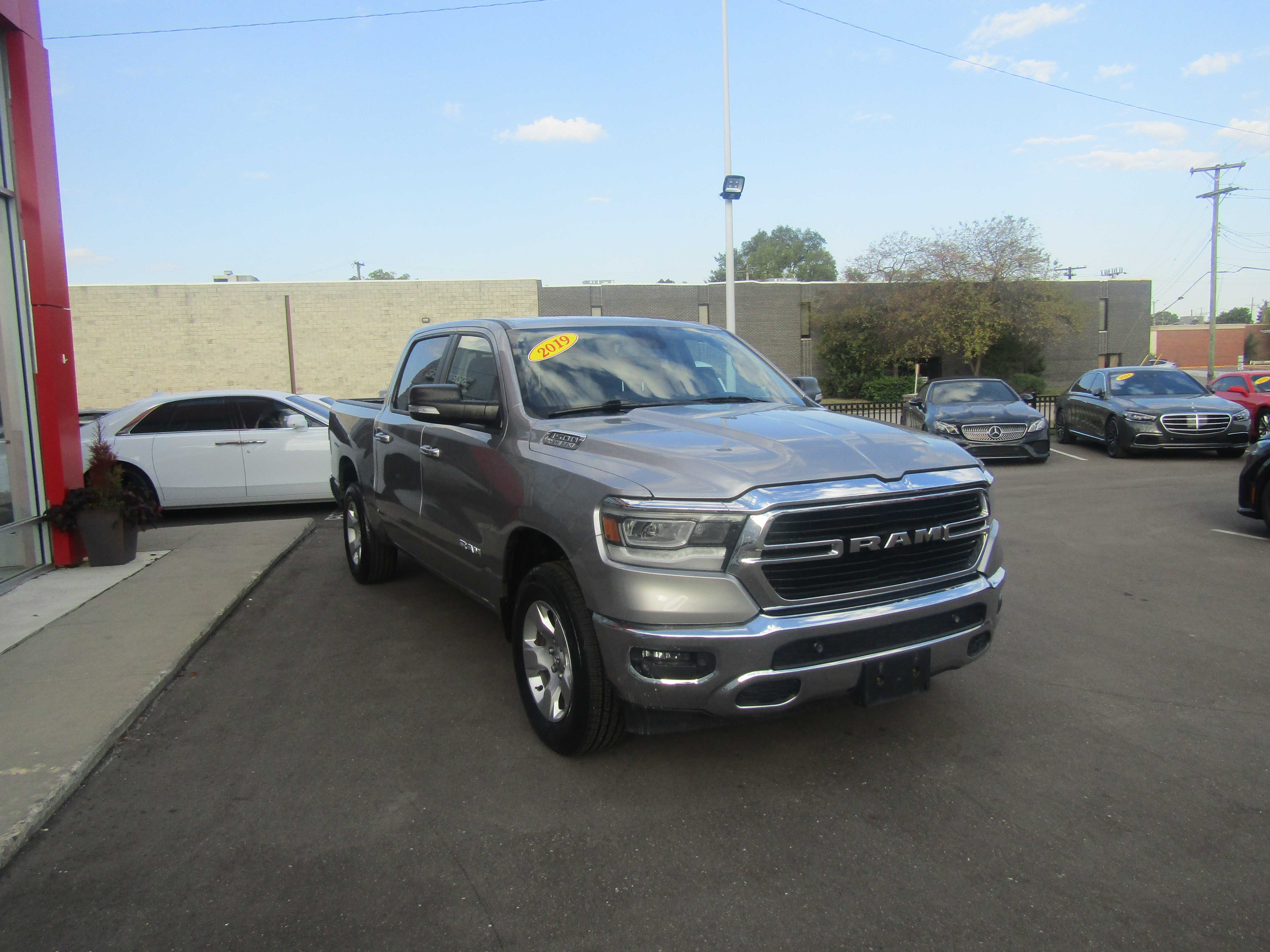 SILVER, 2019 RAM 1500 CREW CAB Thumnail Image 7