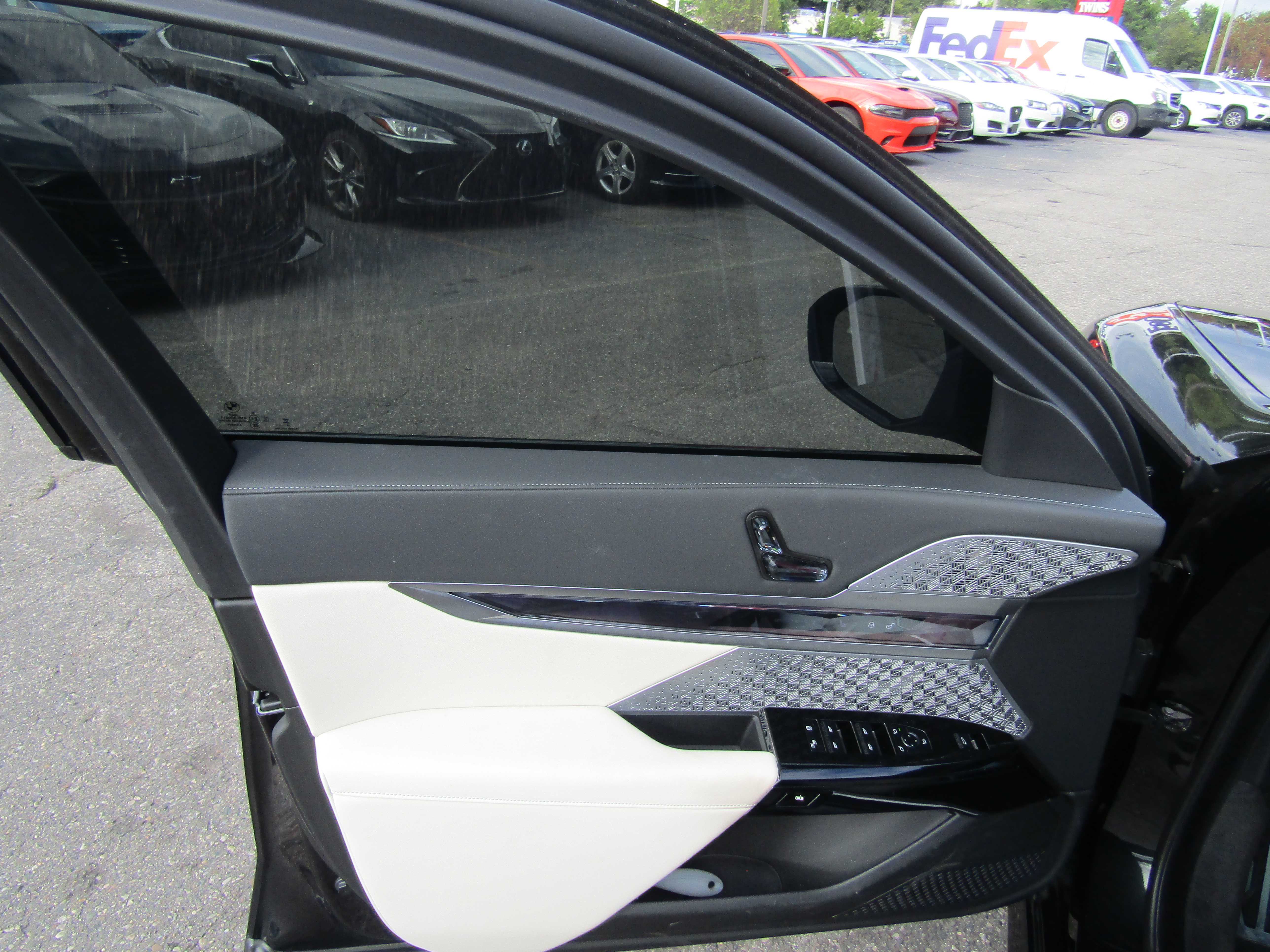 BLACK, 2024 BMW I7 Thumnail Image 8