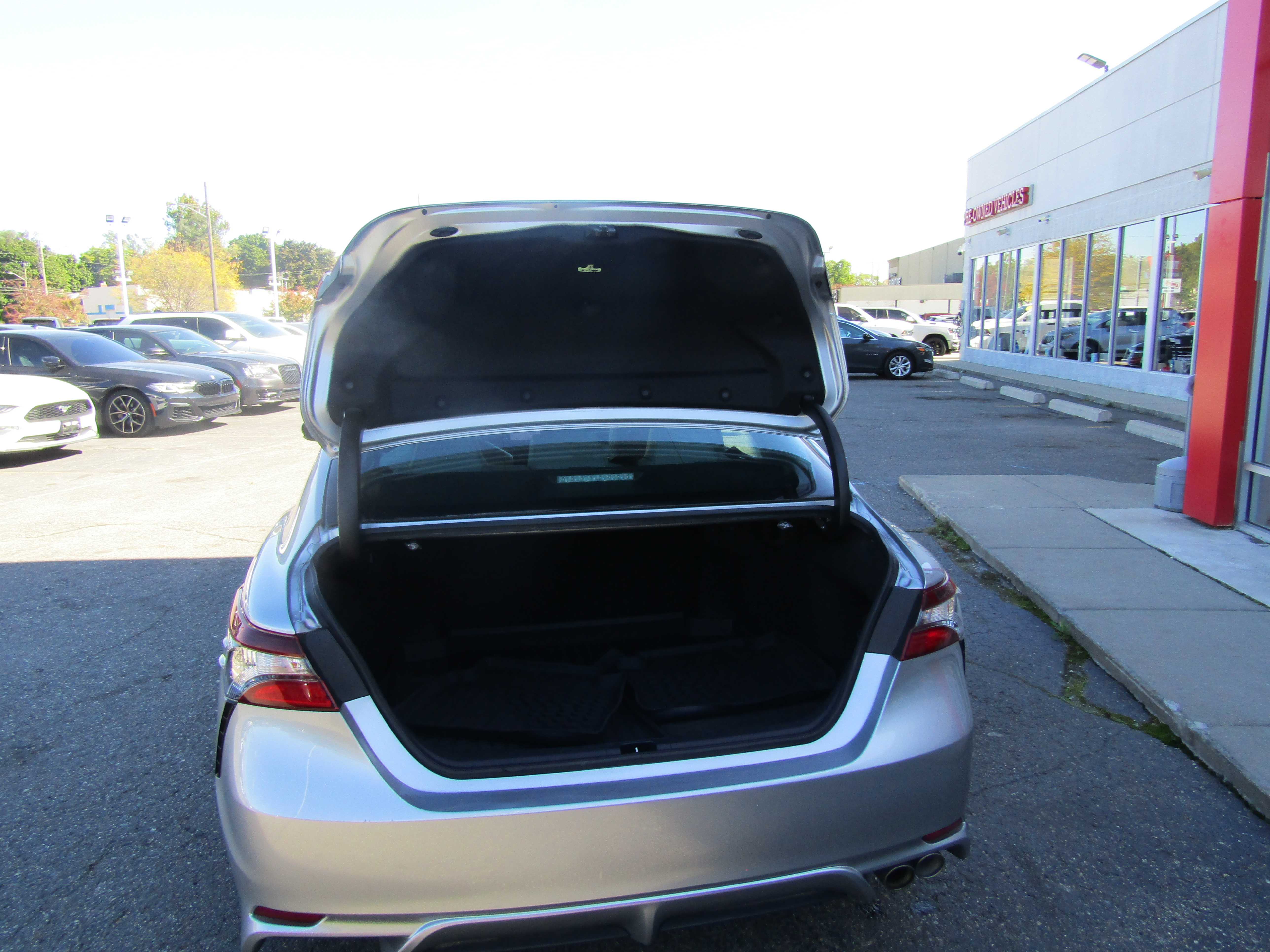SILVER, 2022 TOYOTA CAMRY Thumnail Image 14