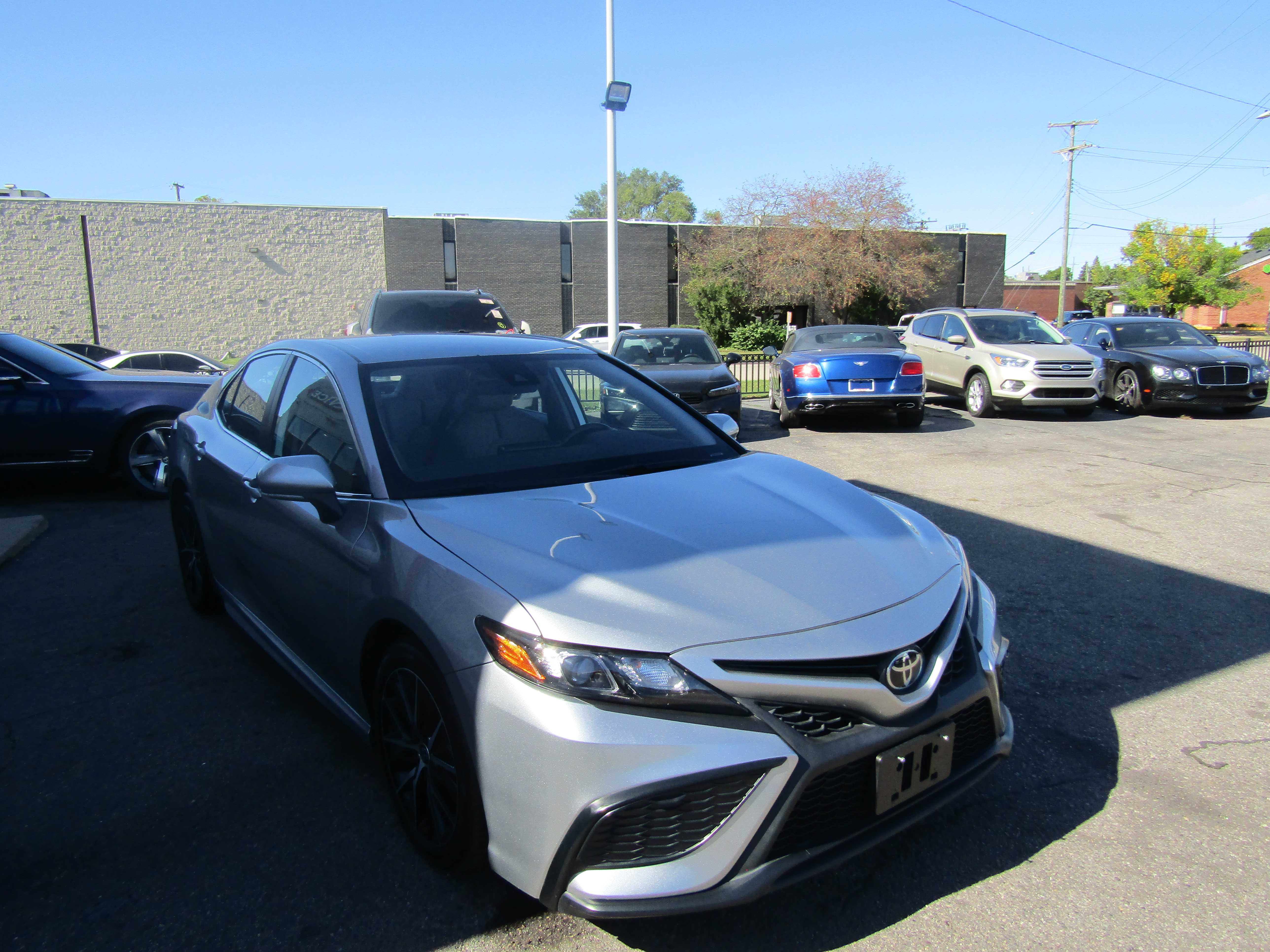 SILVER, 2022 TOYOTA CAMRY Thumnail Image 18