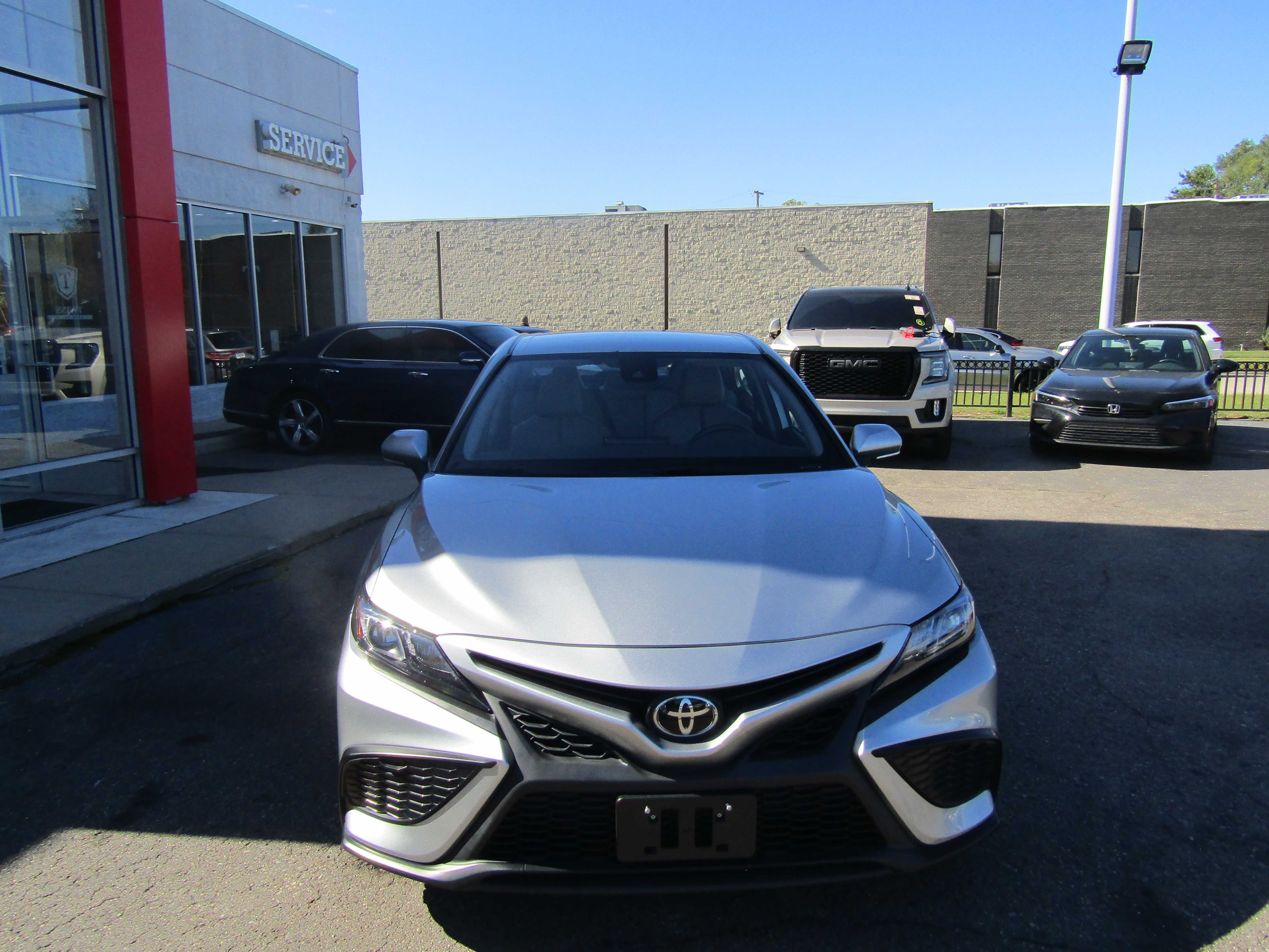 SILVER, 2022 TOYOTA CAMRY Thumnail Image 19