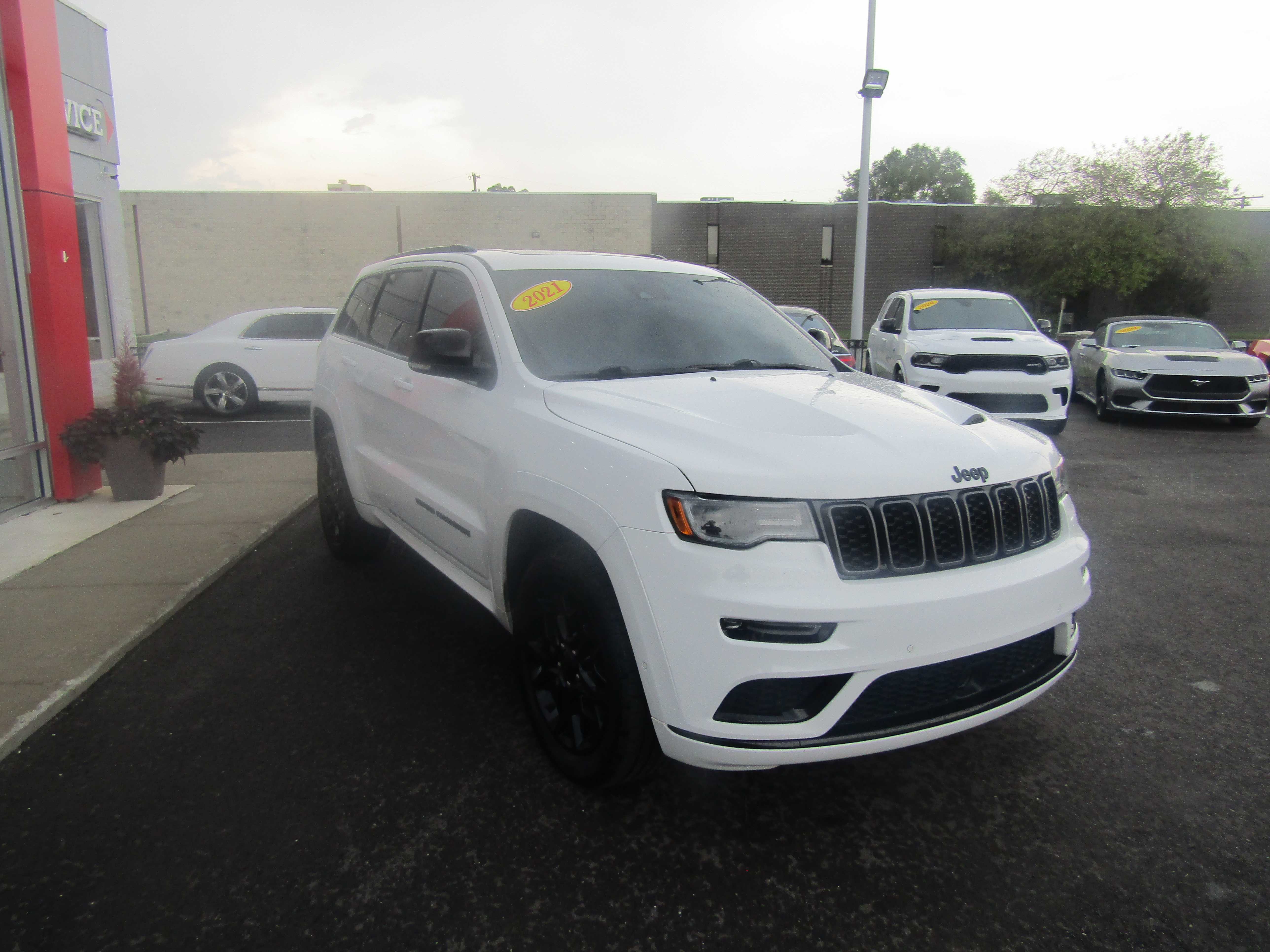 WHITE, 2021 JEEP GRAND CHEROKEE Thumnail Image 5
