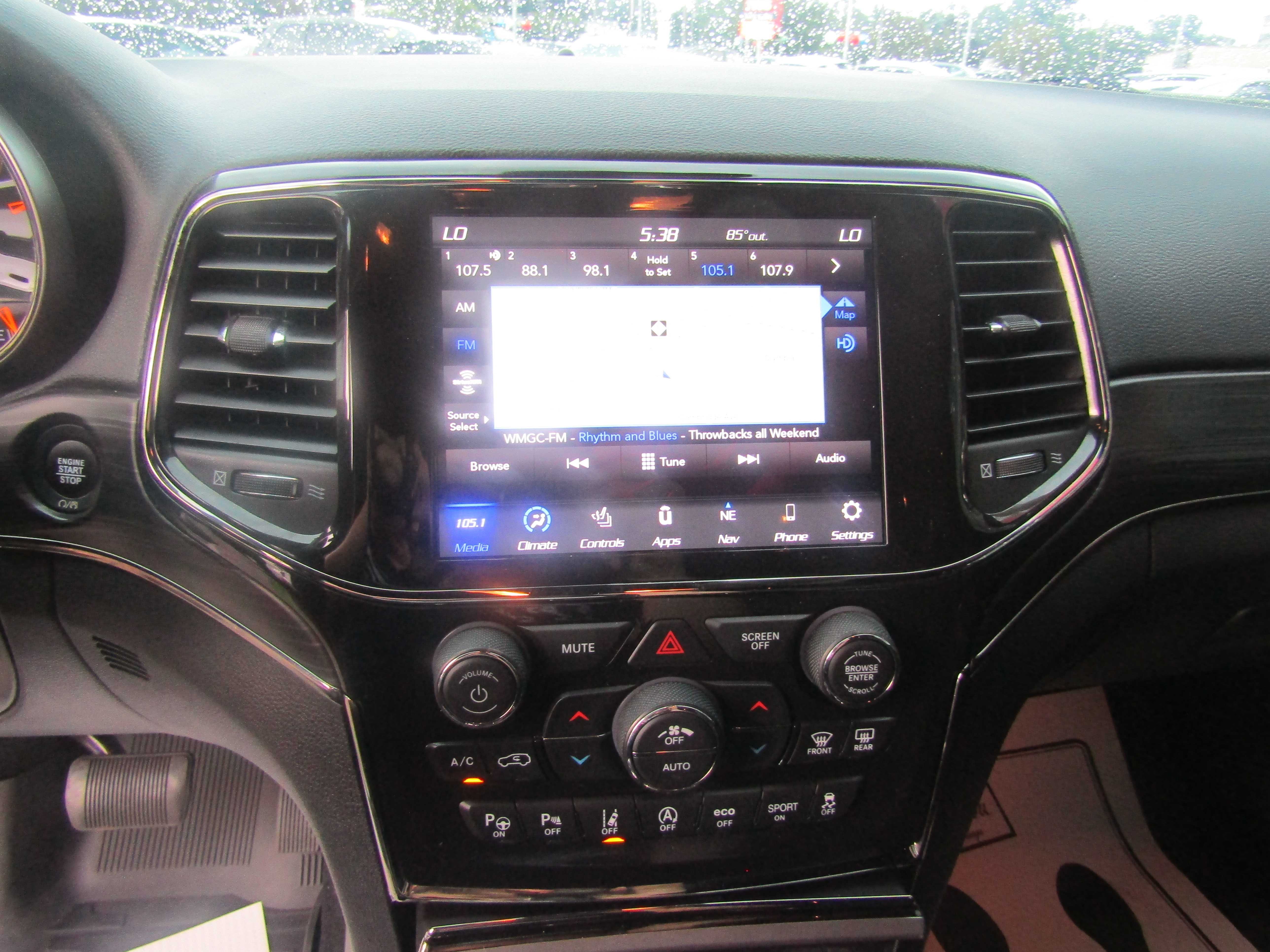 WHITE, 2021 JEEP GRAND CHEROKEE Thumnail Image 14