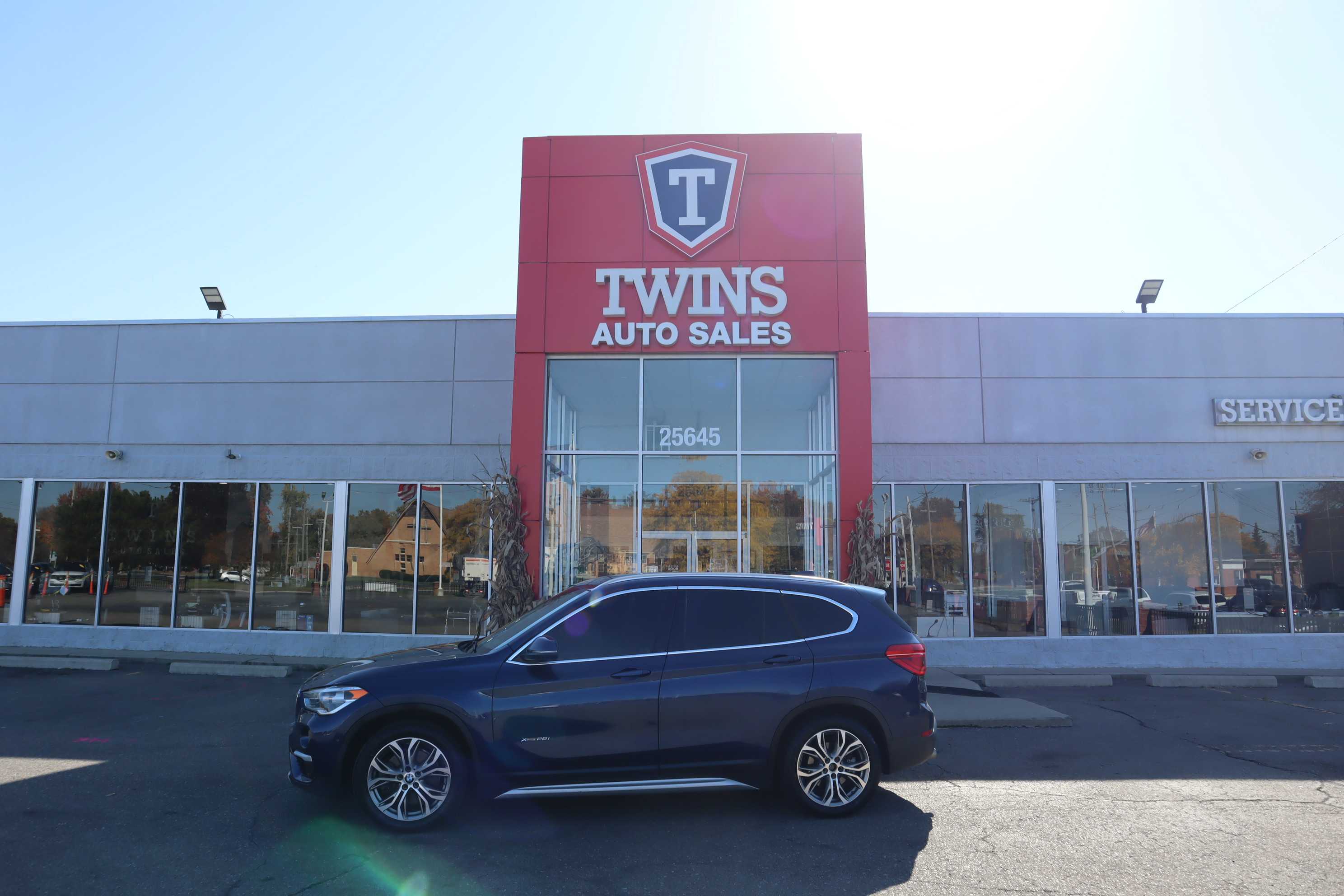 BLUE, 2017 BMW X1 Thumnail Image 1