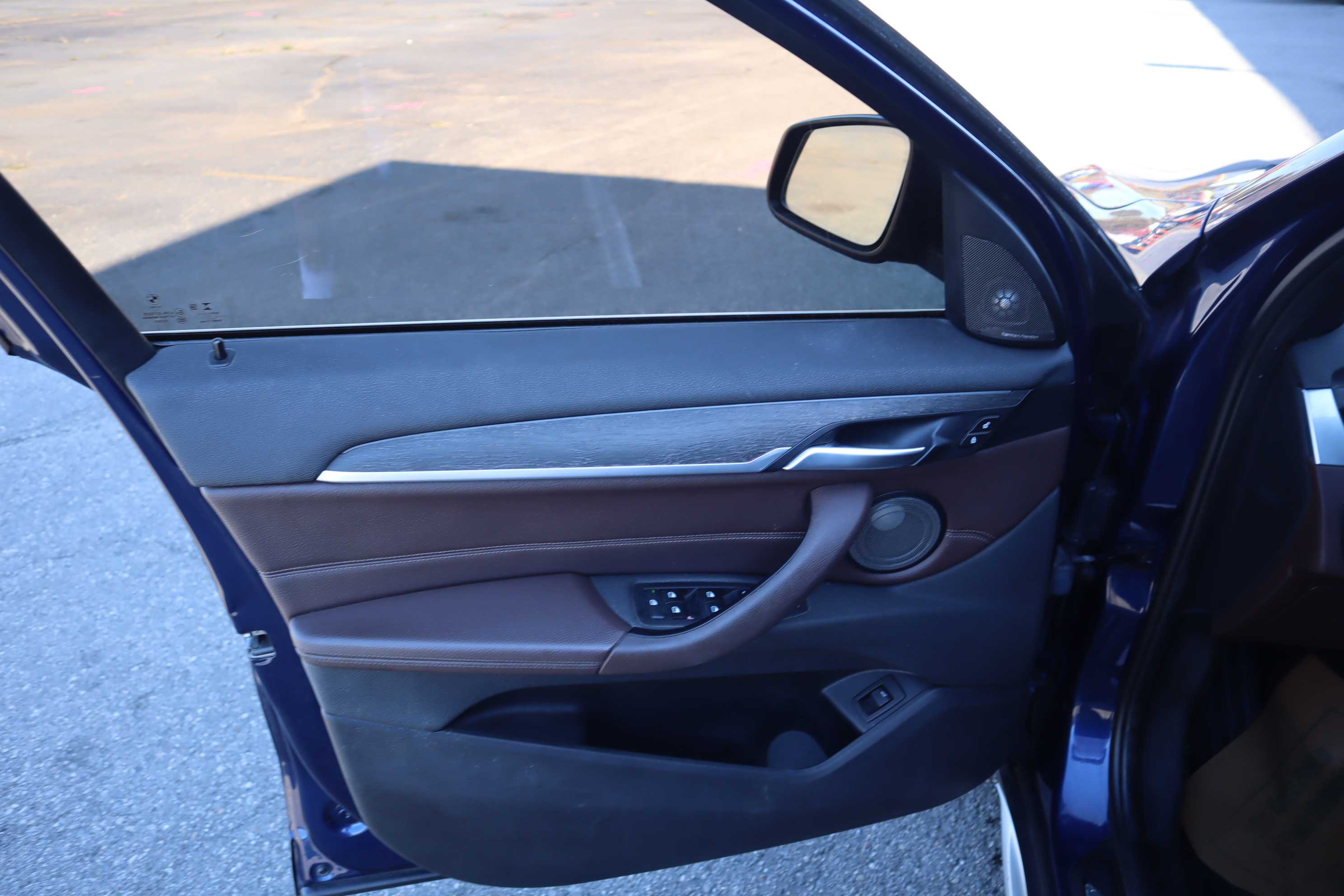 BLUE, 2017 BMW X1 Thumnail Image 3