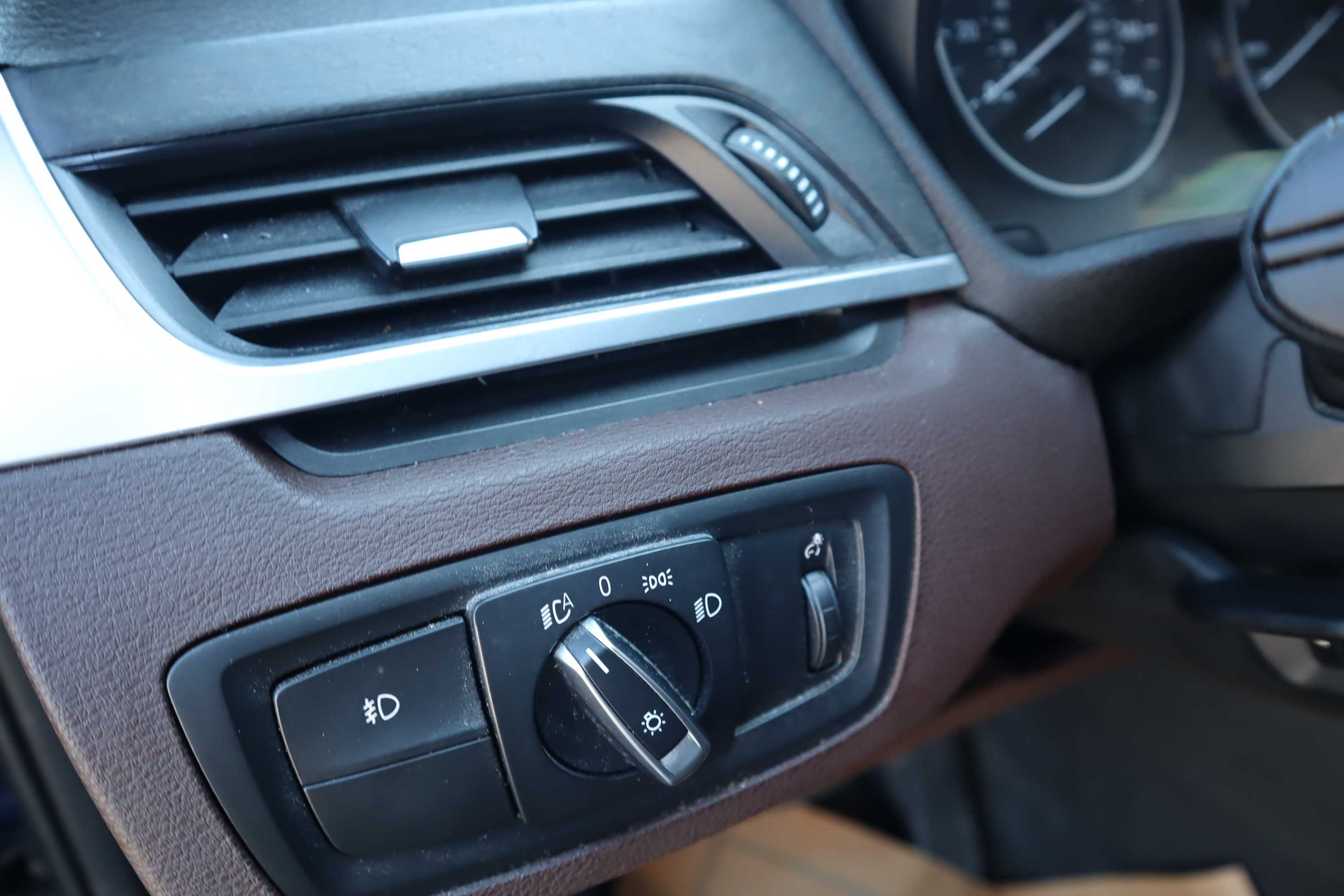 BLUE, 2017 BMW X1 Thumnail Image 5