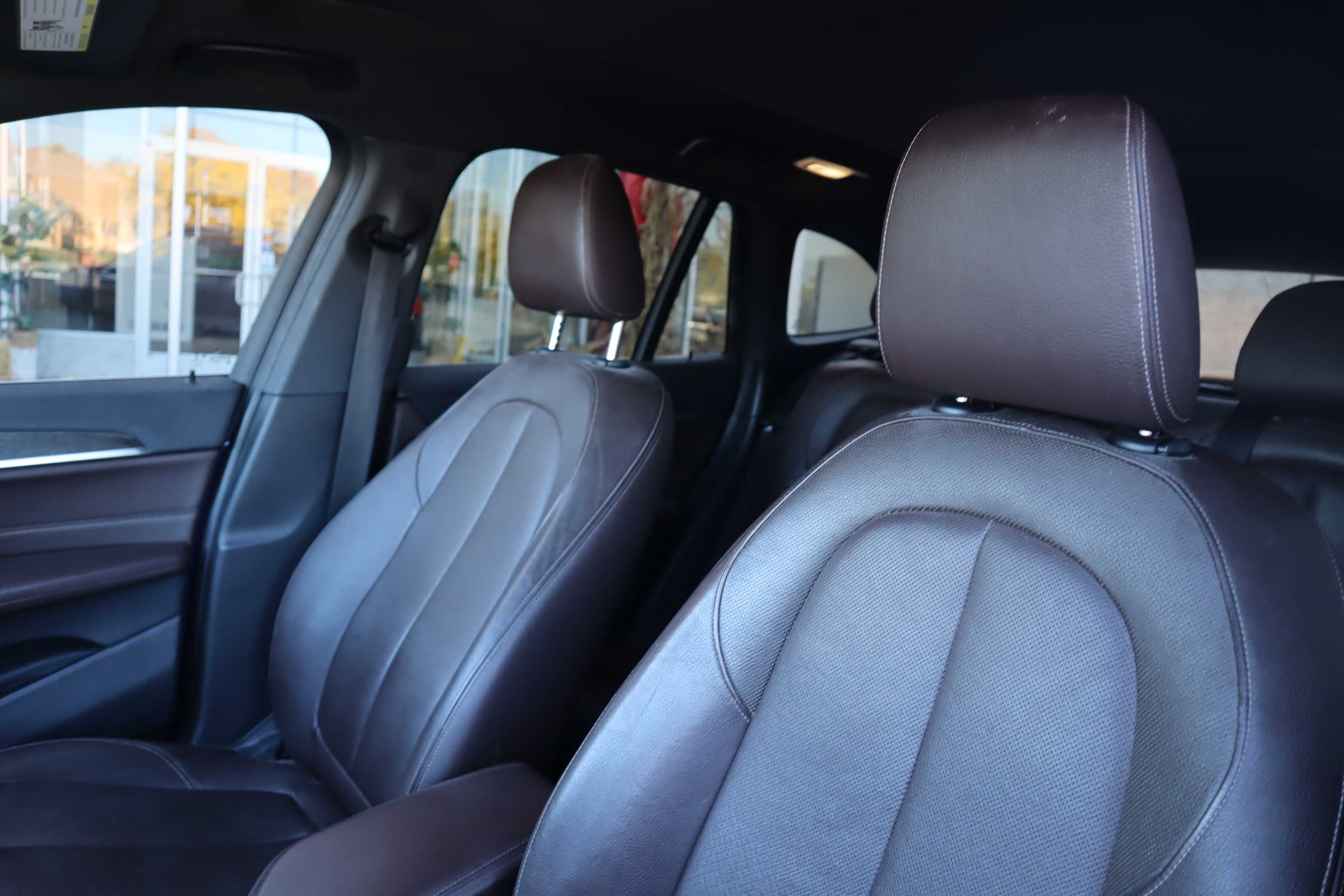 BLUE, 2017 BMW X1 Thumnail Image 7