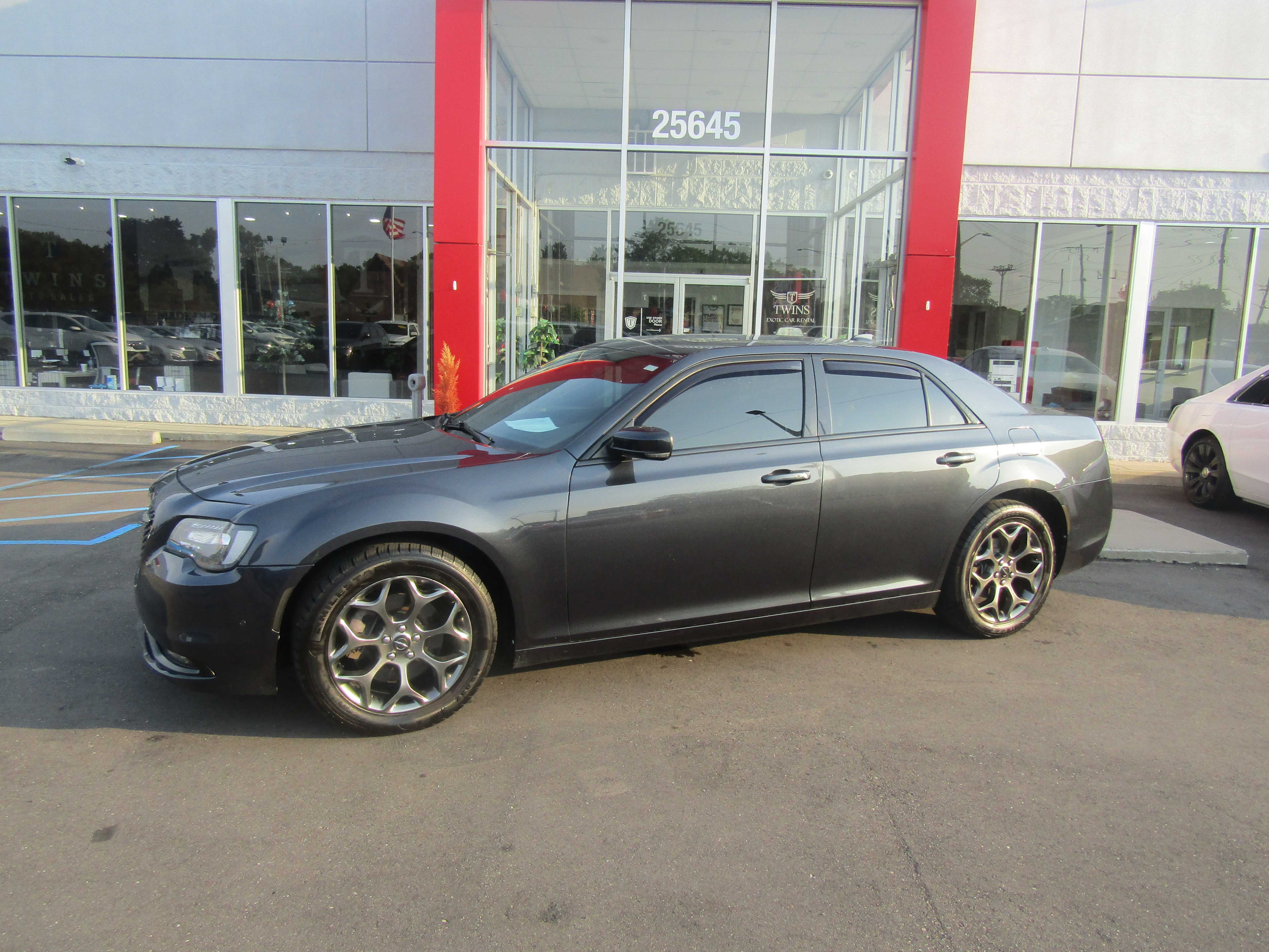 GRAY, 2017 CHRYSLER 300 Thumnail Image 2