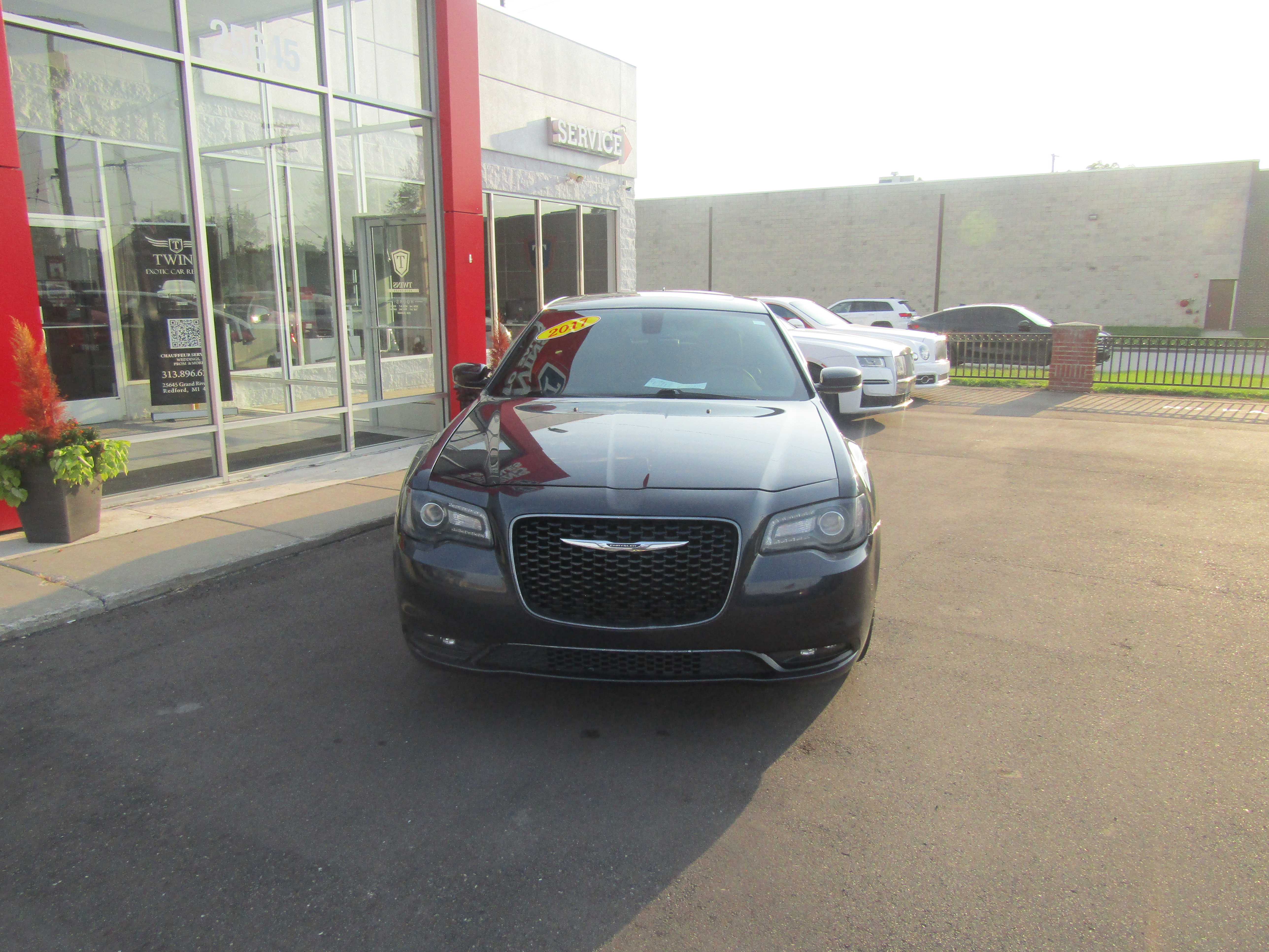 GRAY, 2017 CHRYSLER 300 Thumnail Image 6