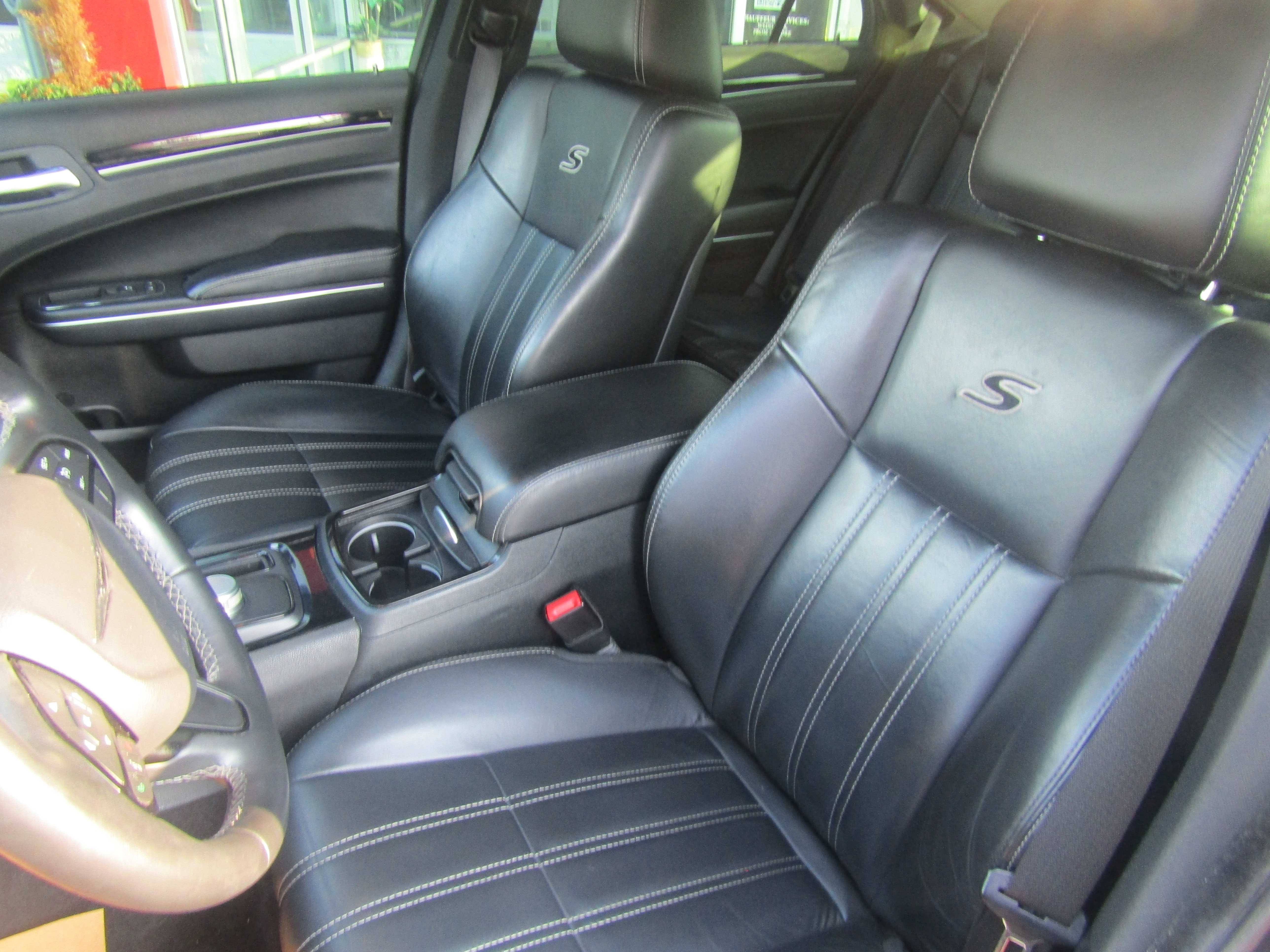 GRAY, 2017 CHRYSLER 300 Thumnail Image 8