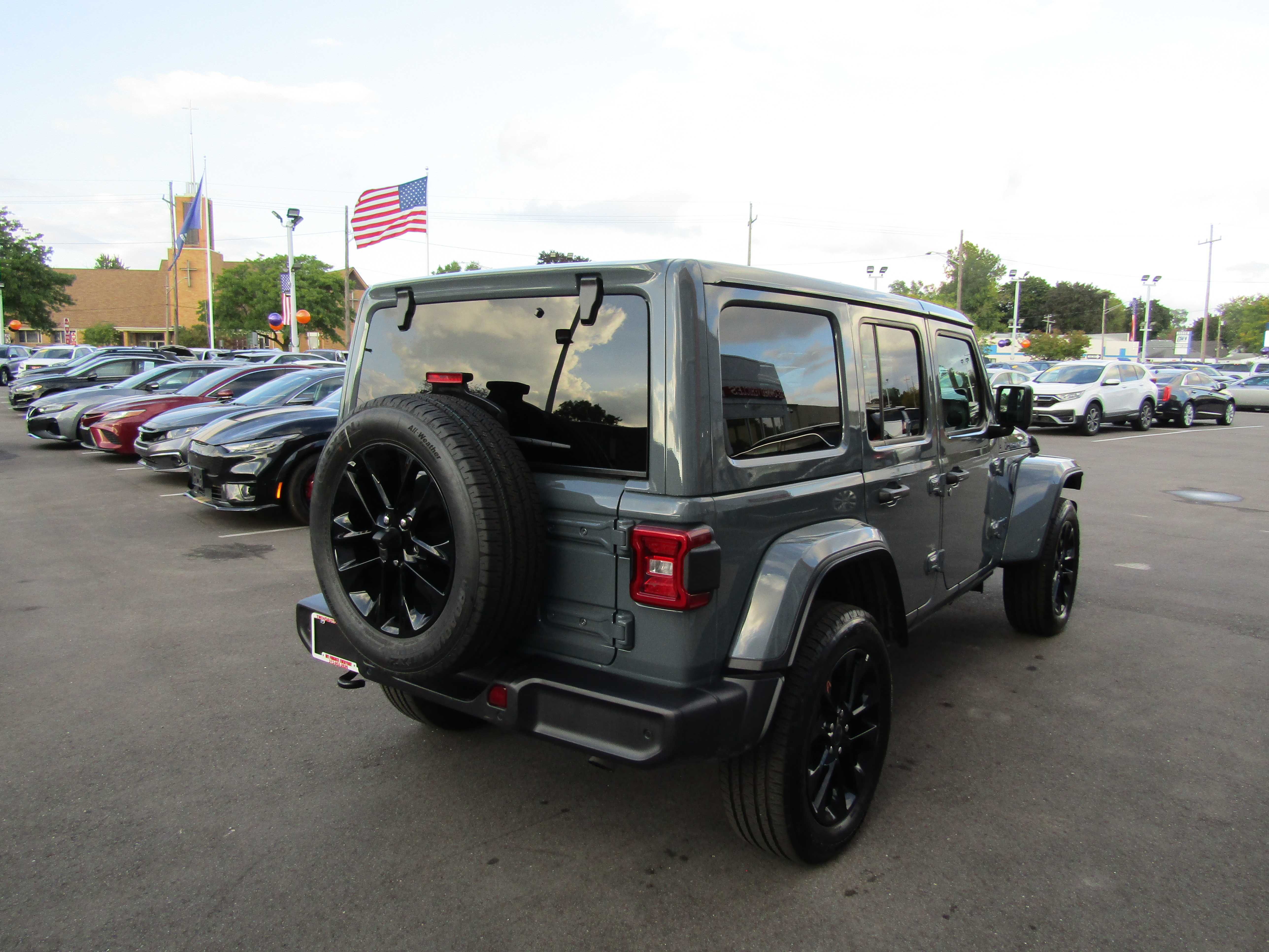 GRAY, 2025 JEEP WRANGLER 4XE Thumnail Image 5