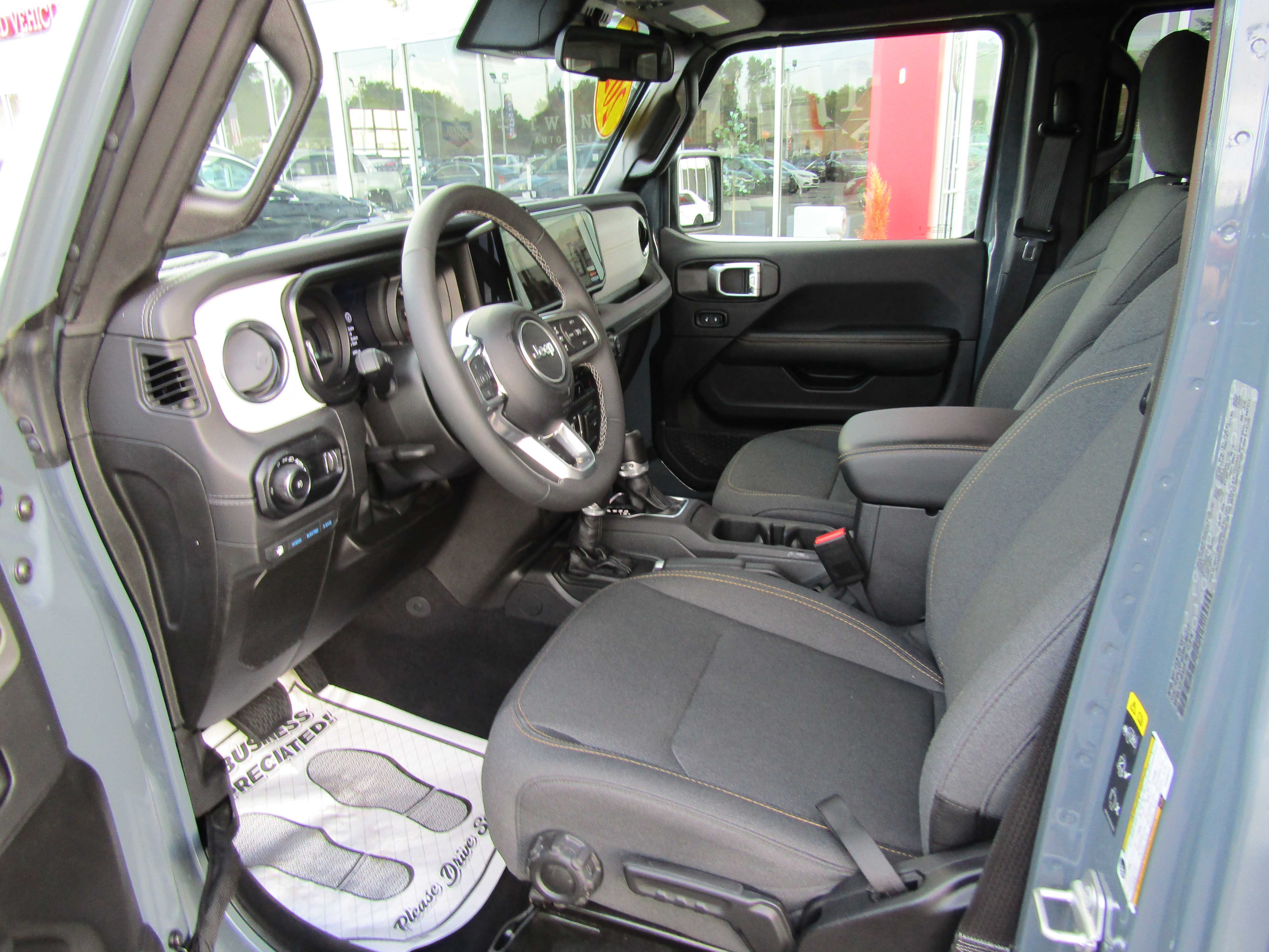 GRAY, 2025 JEEP WRANGLER 4XE Thumnail Image 9