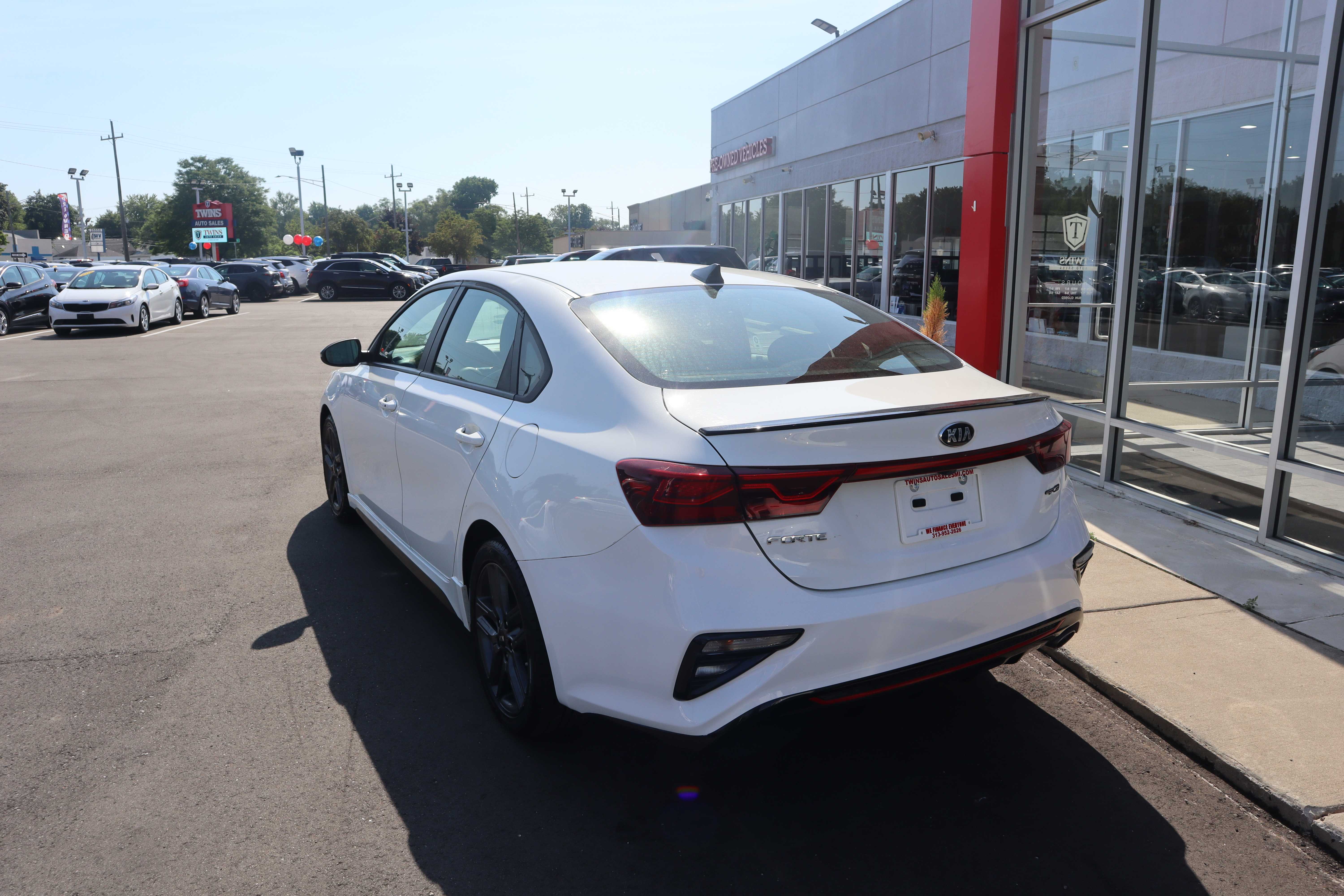 WHITE, 2021 KIA FORTE Thumnail Image 3