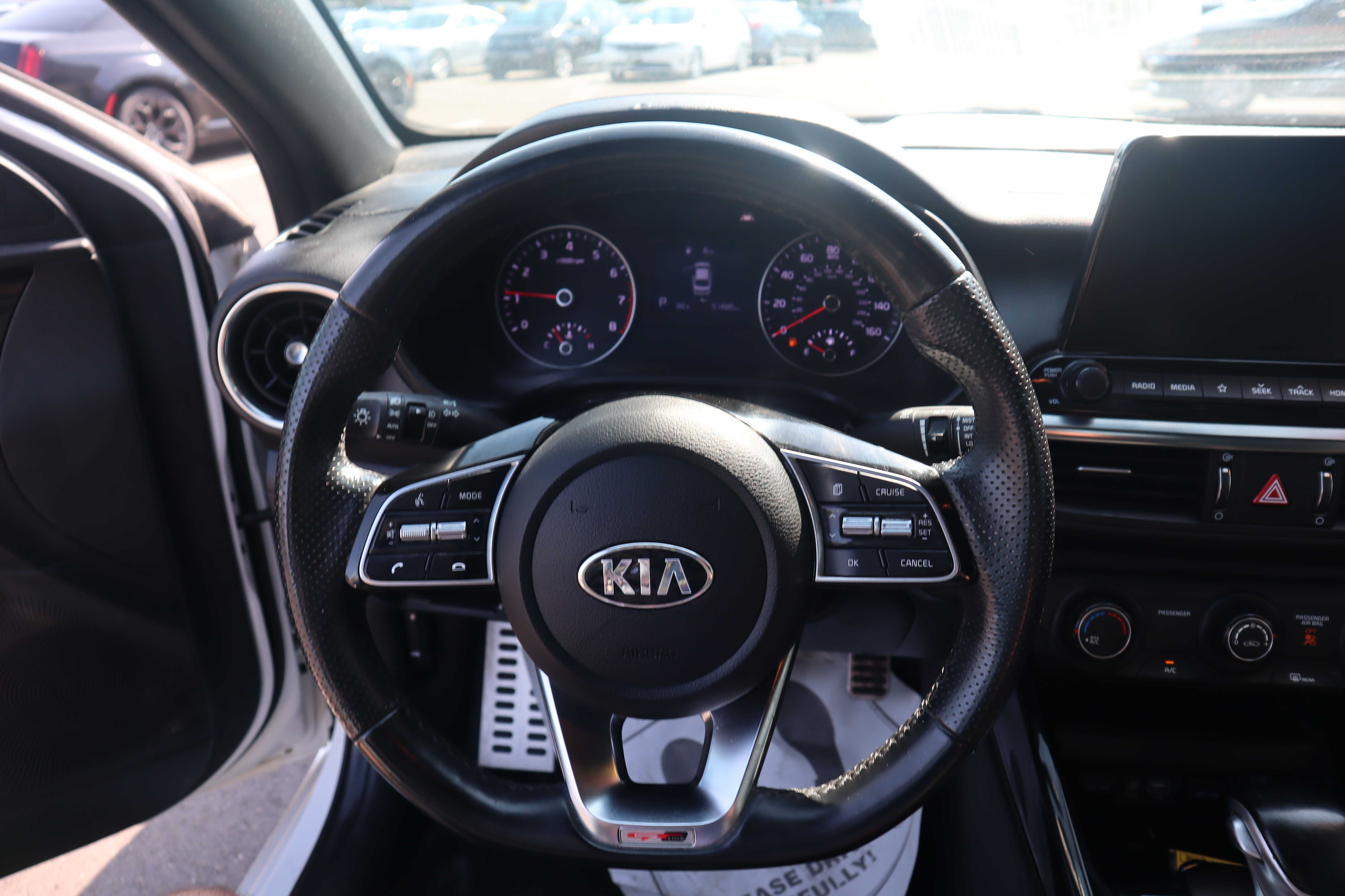 WHITE, 2021 KIA FORTE Thumnail Image 13