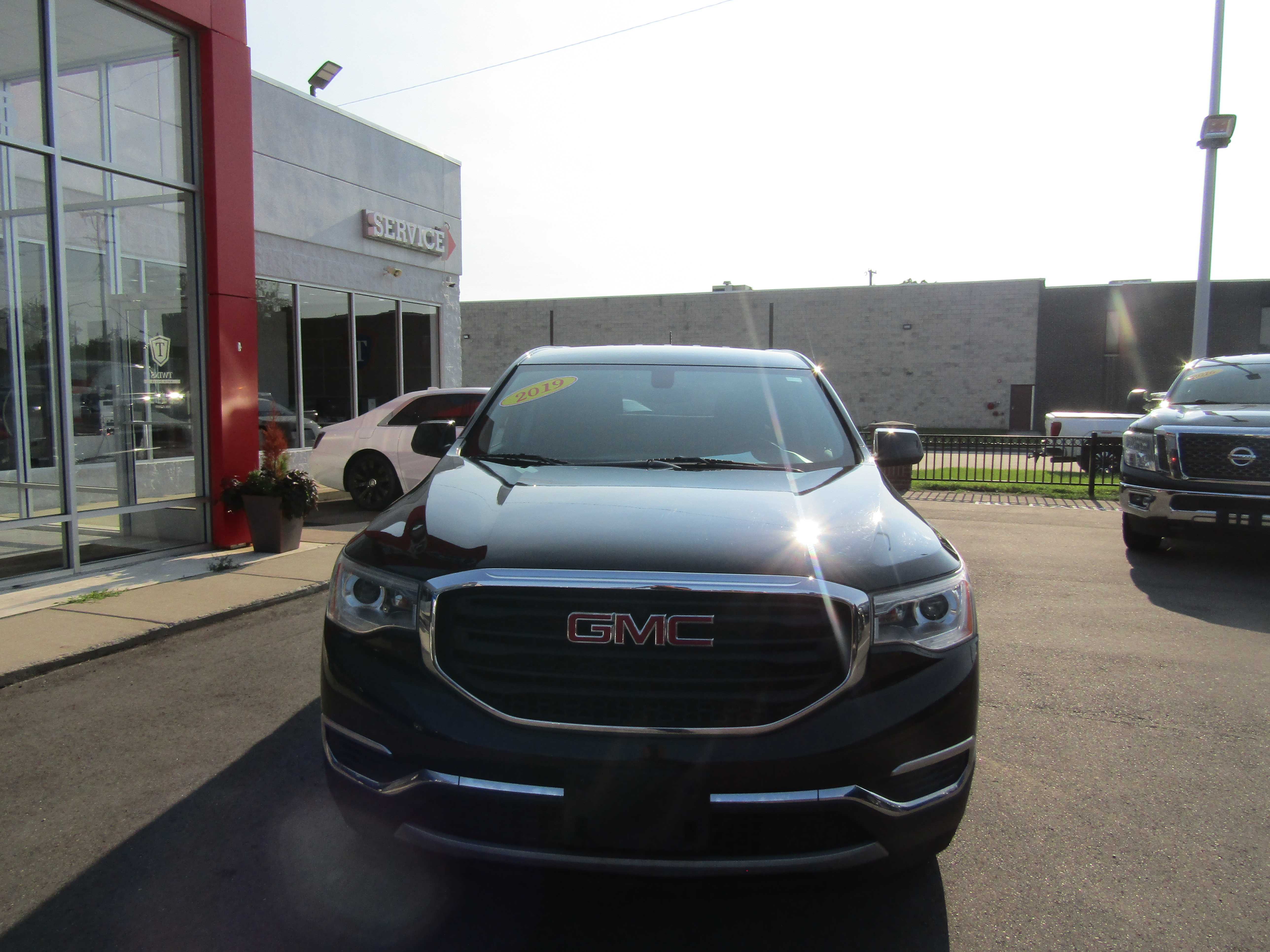 BLACK, 2019 GMC ACADIA Thumnail Image 3