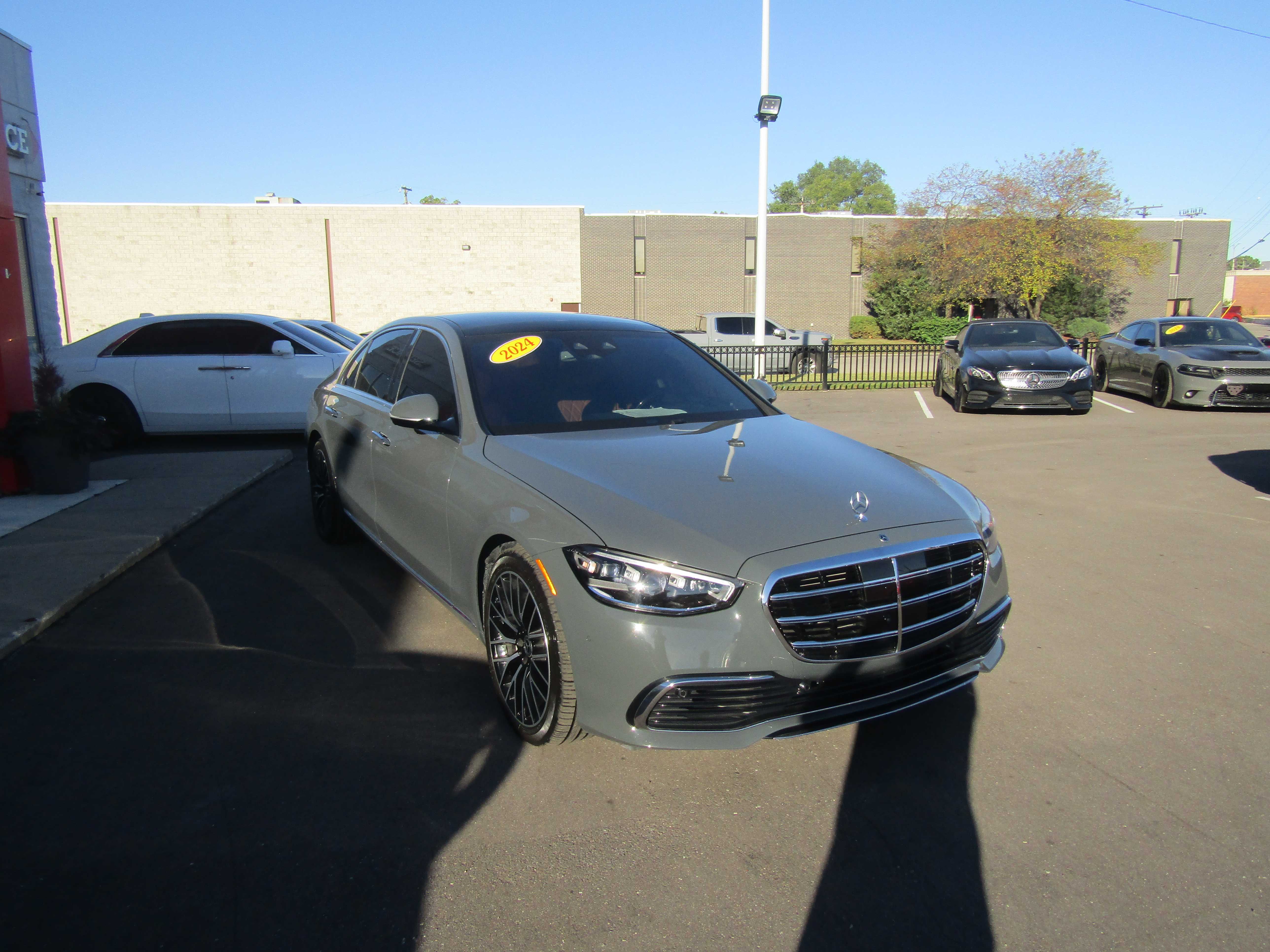 GRAY, 2024 MERCEDES-BENZ S-CLASS Thumnail Image 5