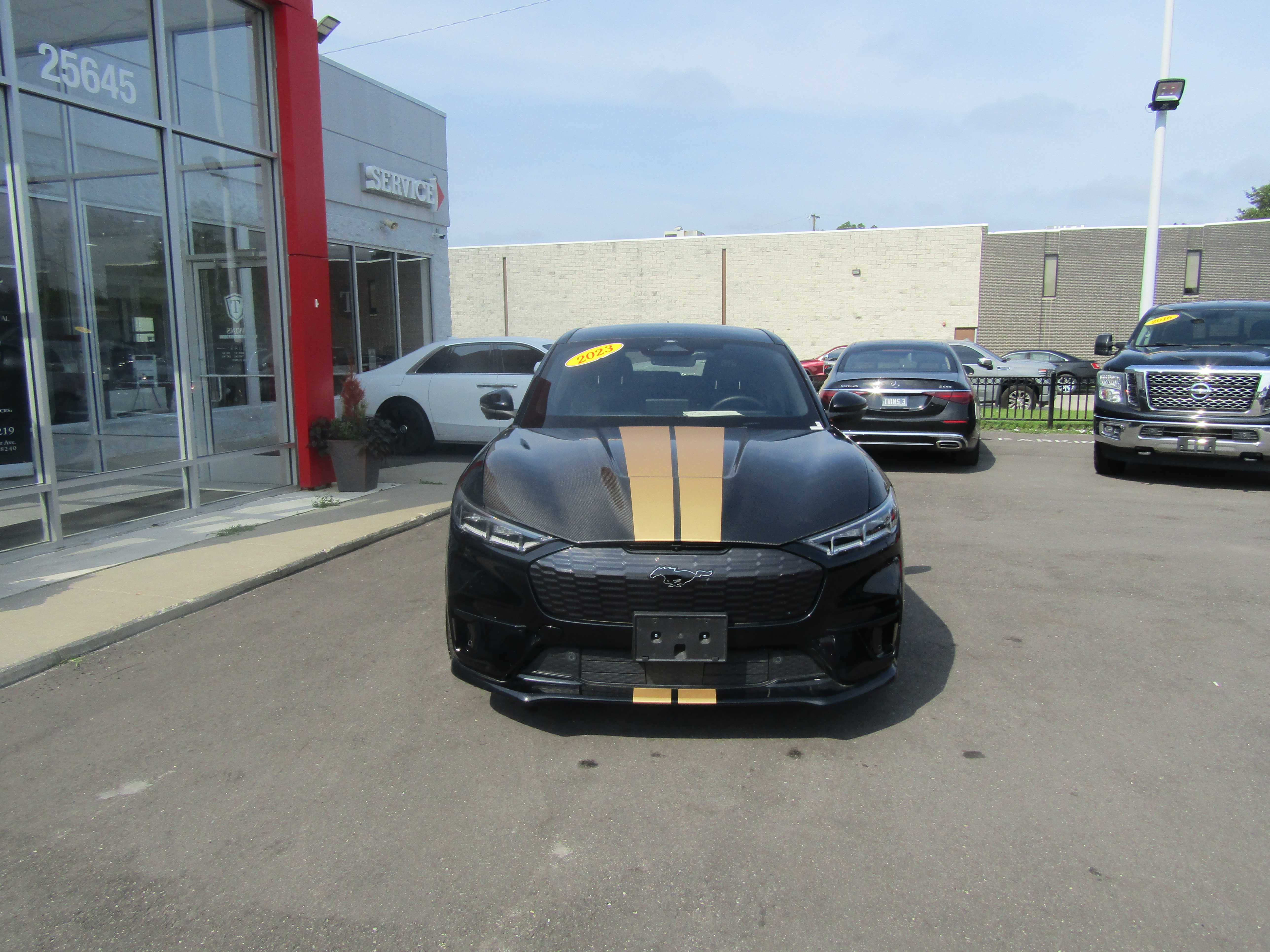 BLACK, 2023 FORD MUSTANG MACH-E Thumnail Image 6