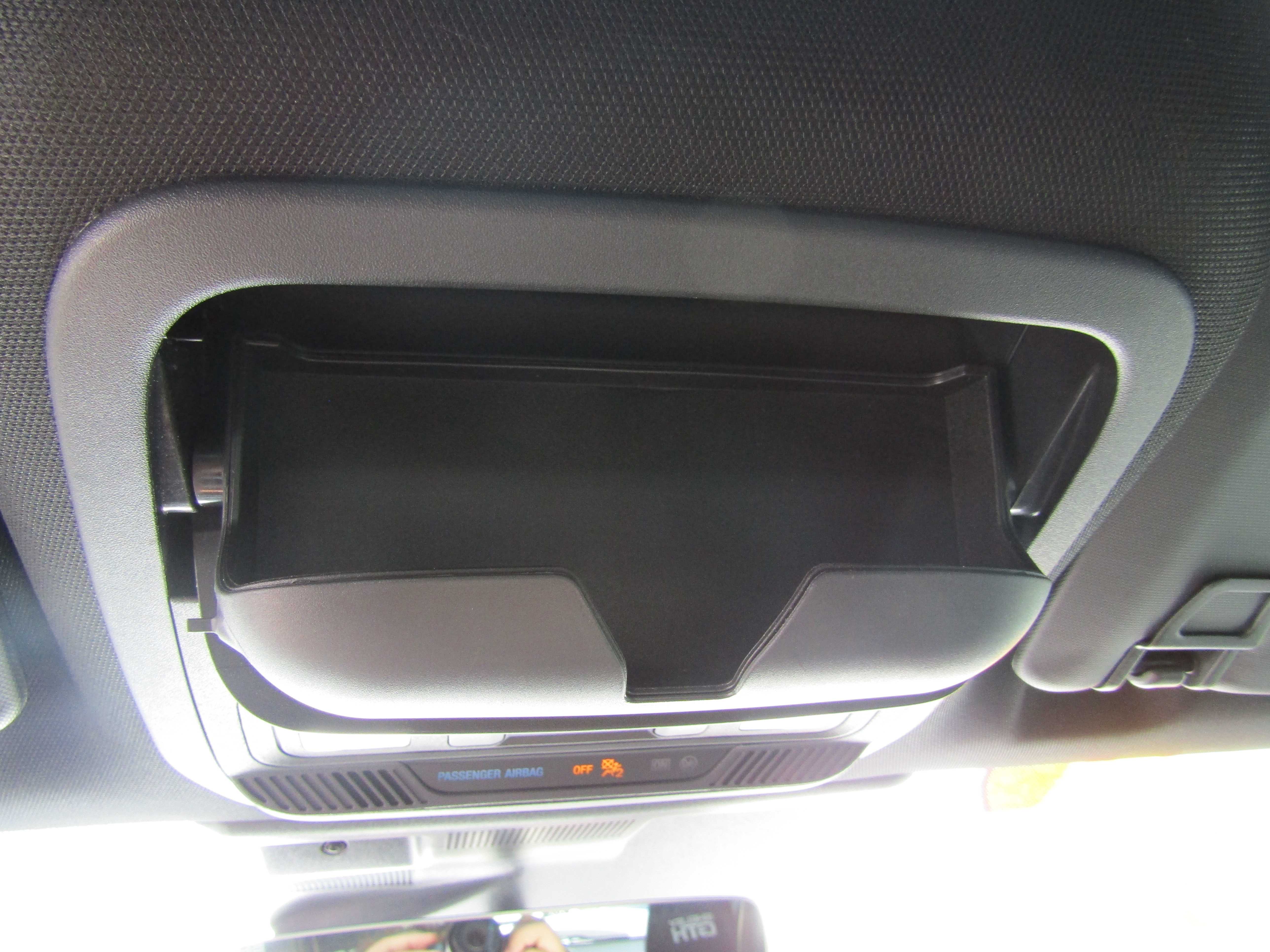 BLACK, 2023 FORD MUSTANG MACH-E Thumnail Image 23