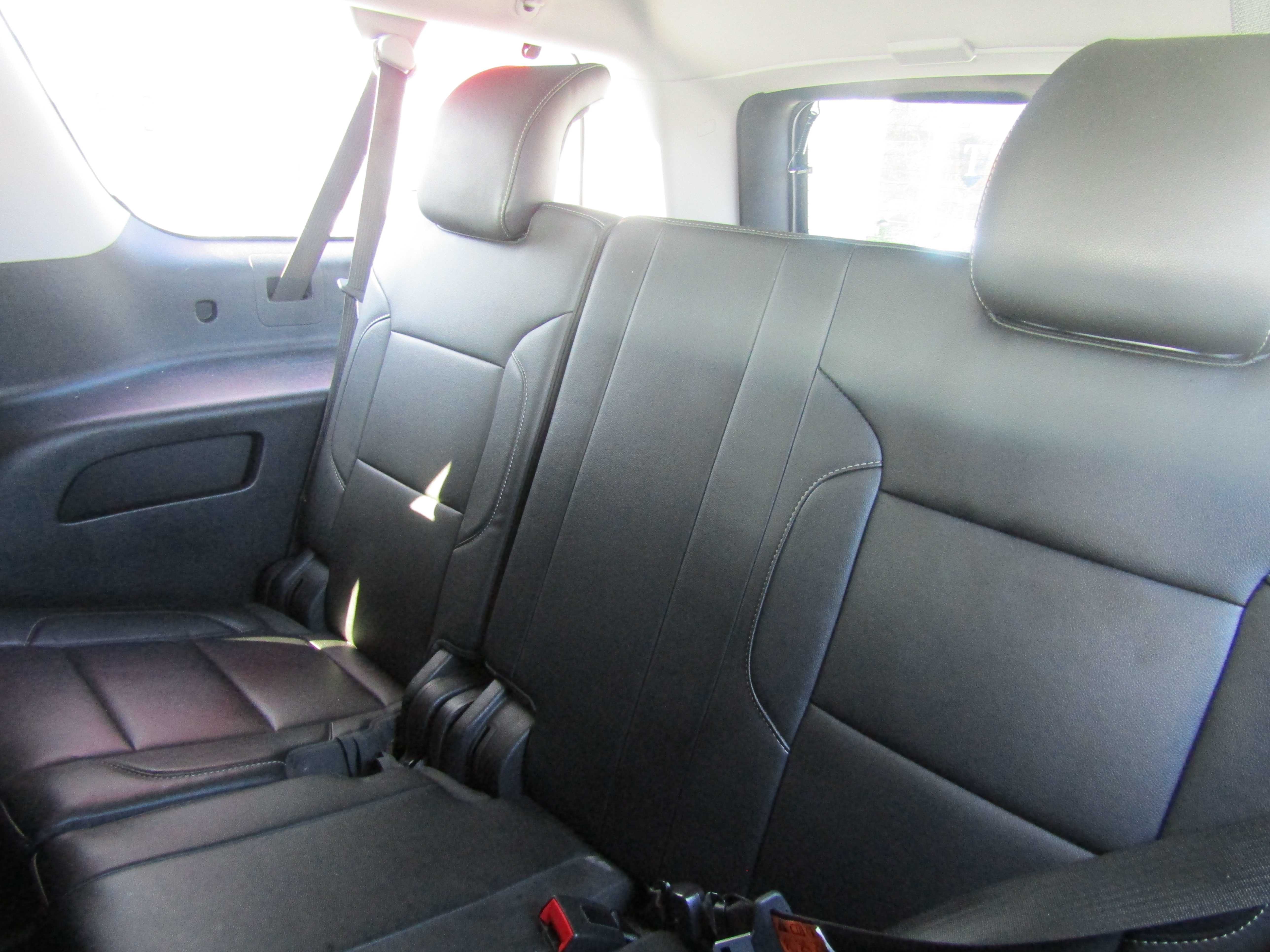 WHITE, 2020 CHEVROLET SUBURBAN Thumnail Image 13