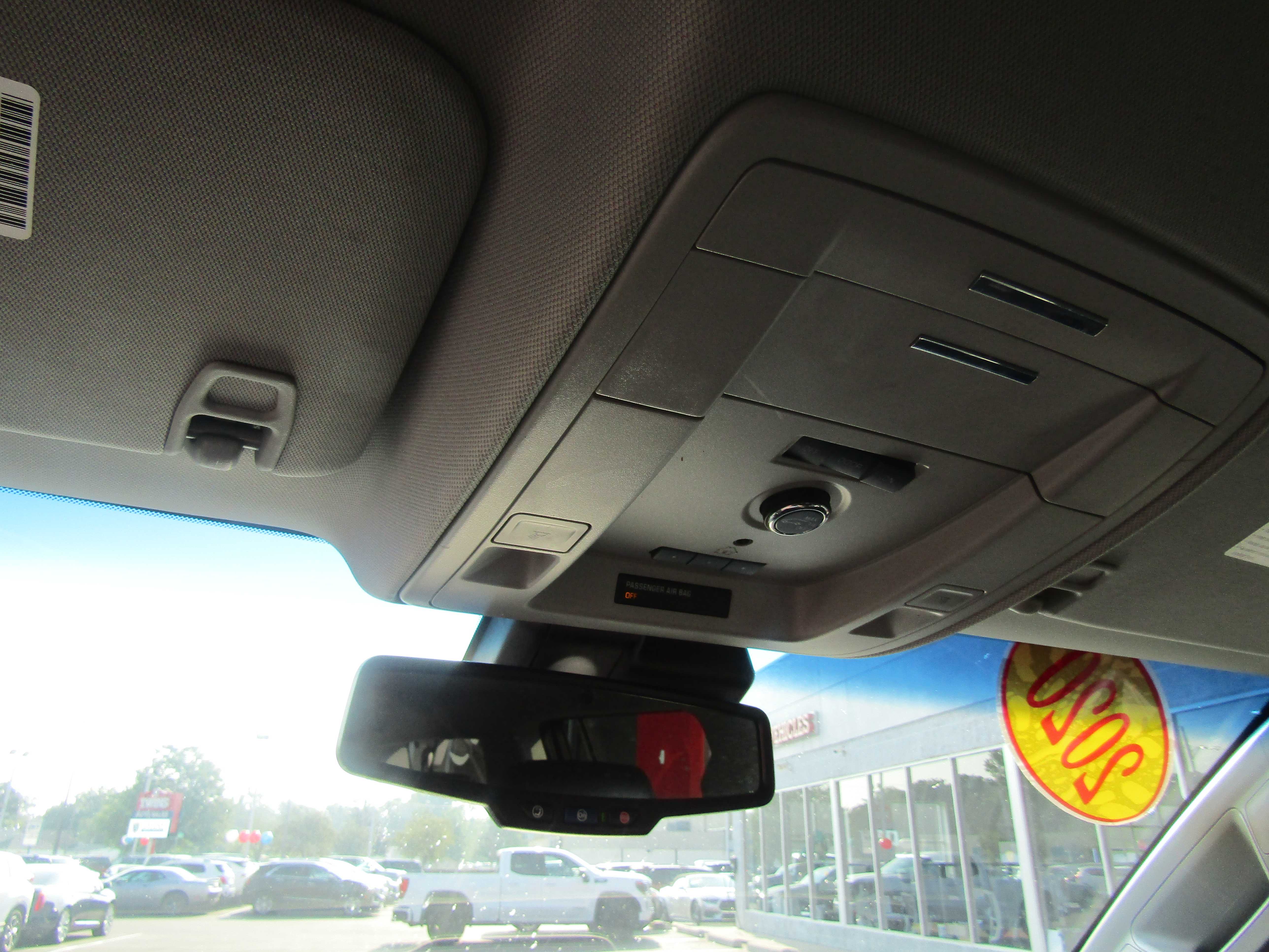 WHITE, 2020 CHEVROLET SUBURBAN Thumnail Image 18