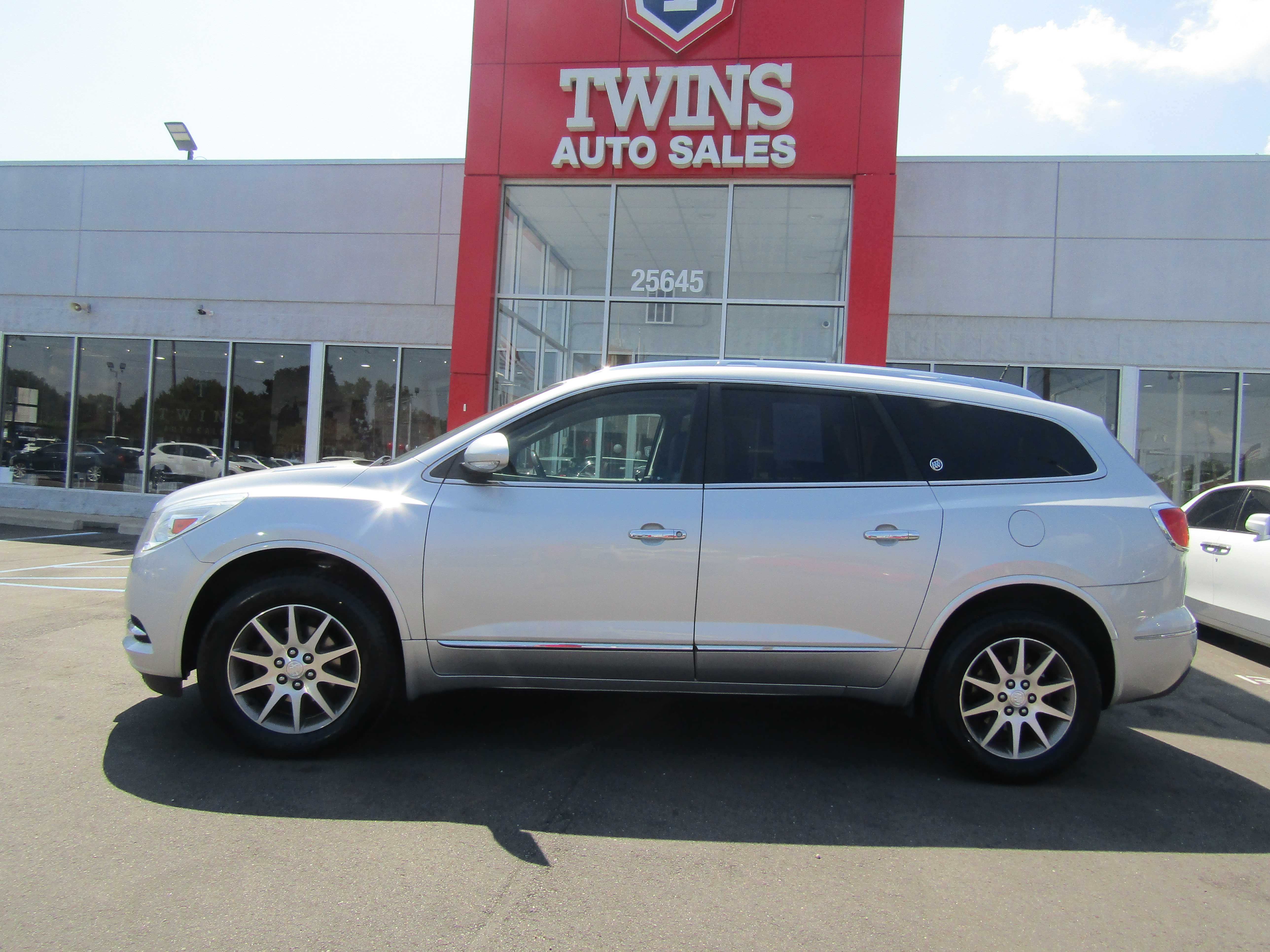 SILVER, 2017 BUICK ENCLAVE Thumnail Image 2