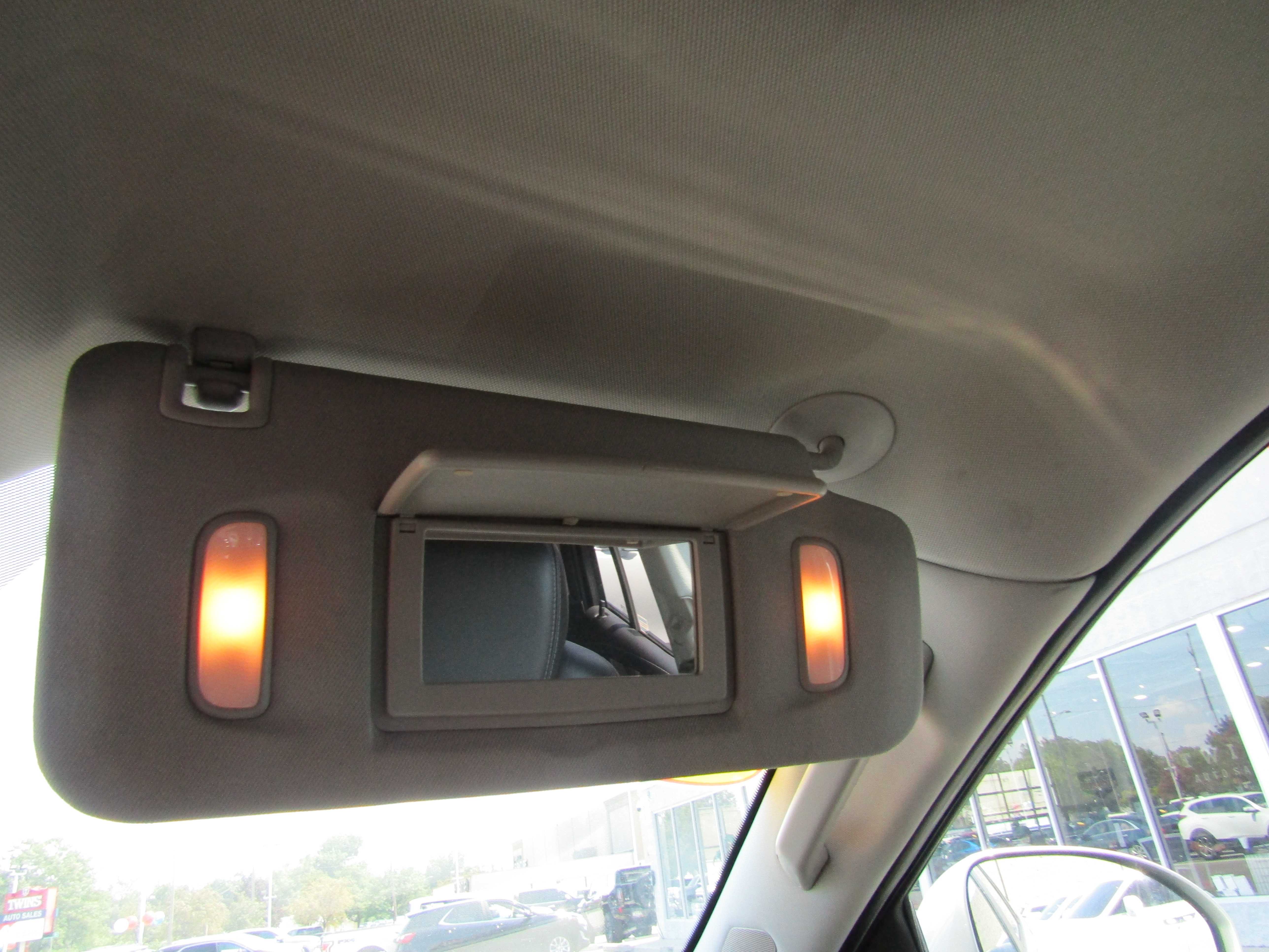 SILVER, 2017 BUICK ENCLAVE Thumnail Image 21