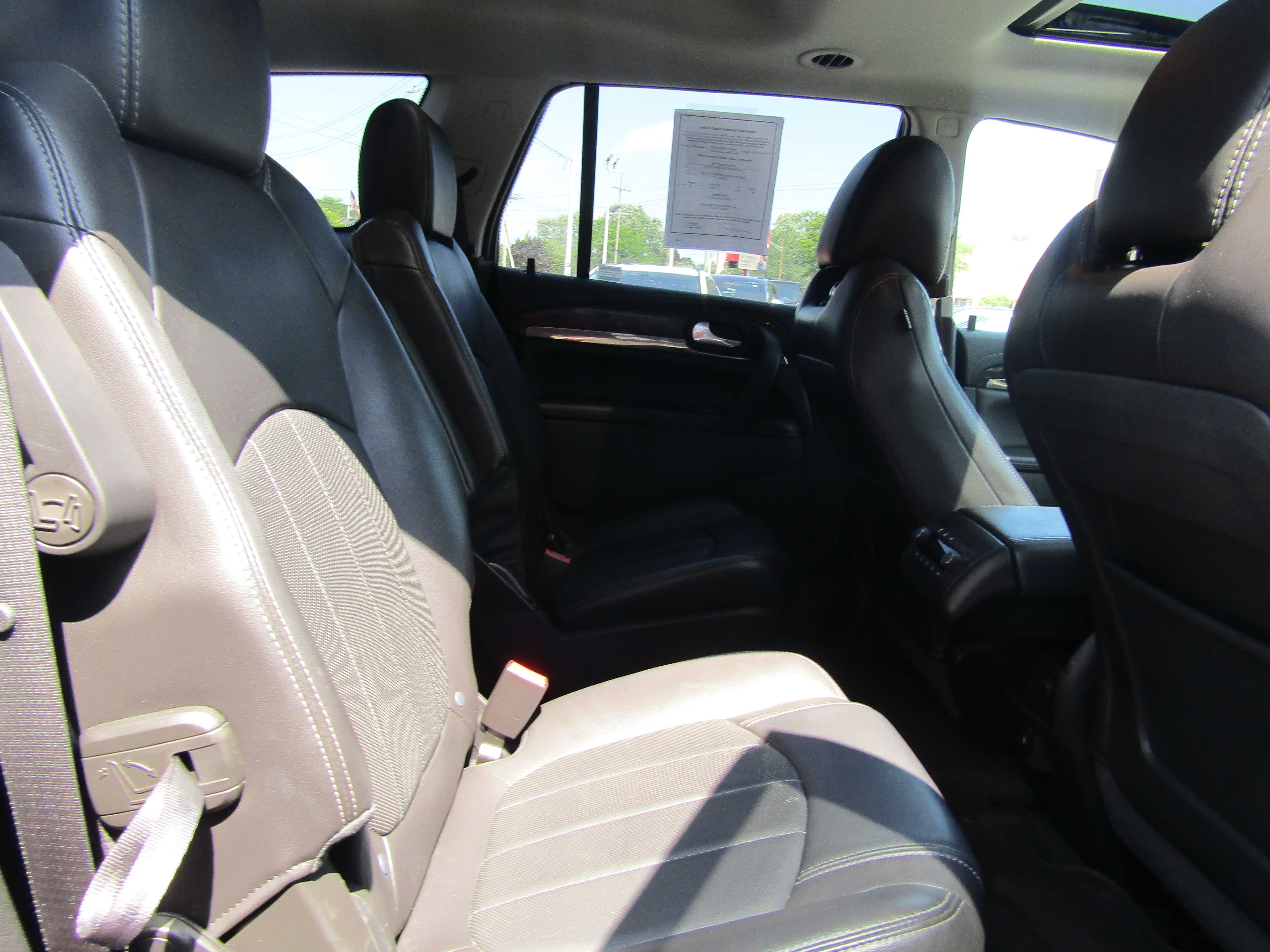 SILVER, 2017 BUICK ENCLAVE Thumnail Image 28