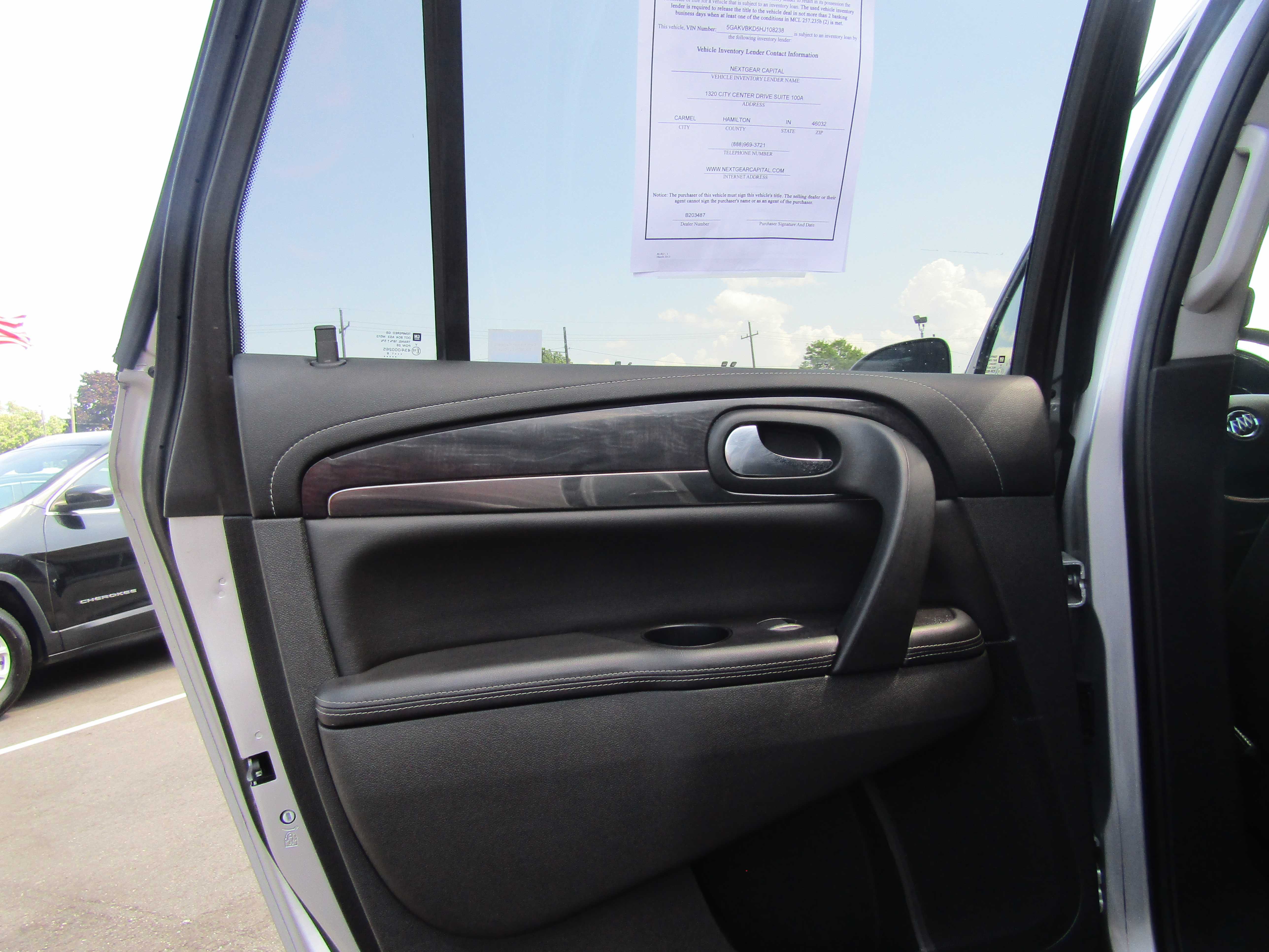 SILVER, 2017 BUICK ENCLAVE Thumnail Image 32