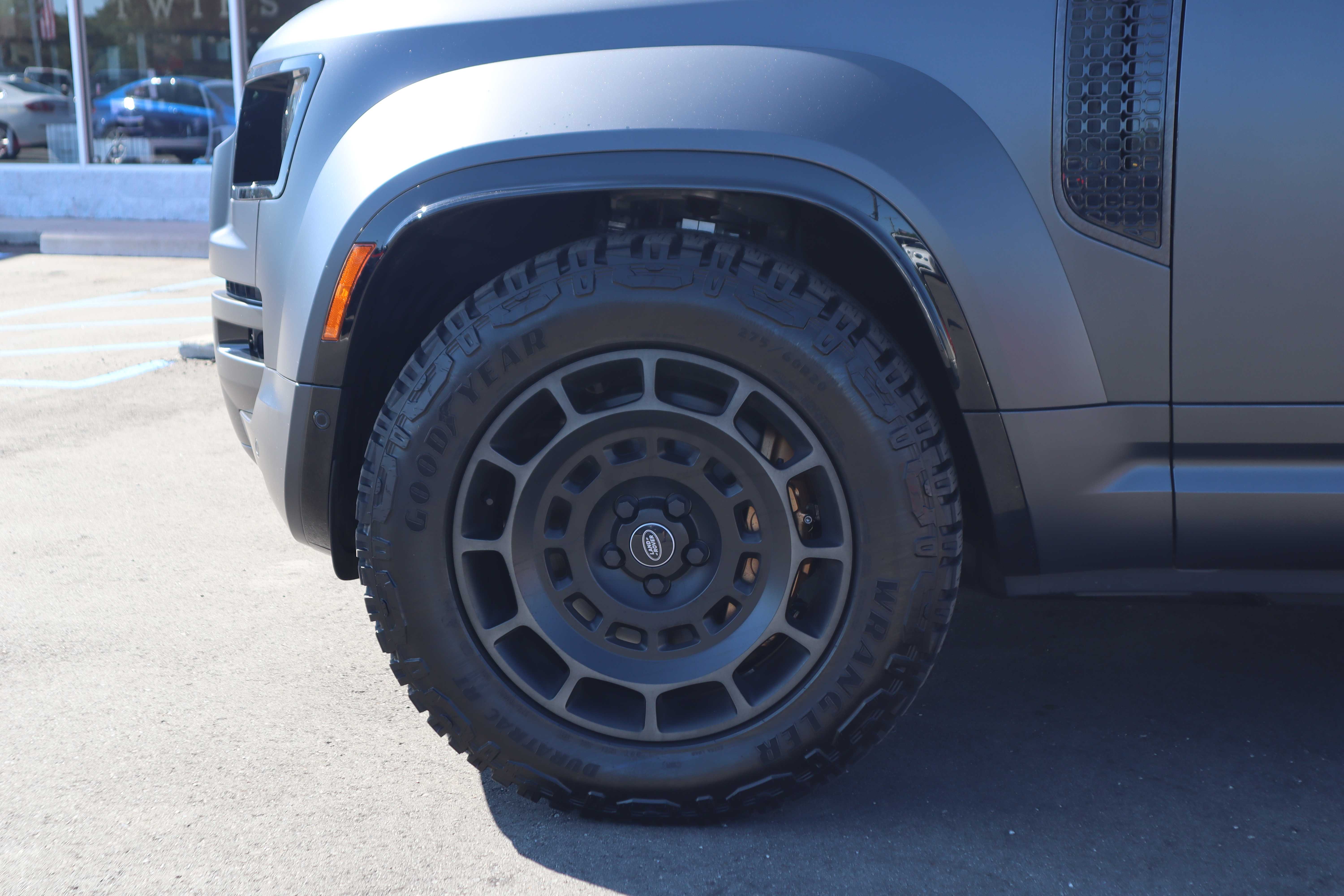 GRAY, 2025 LAND ROVER DEFENDER 110 Thumnail Image 3