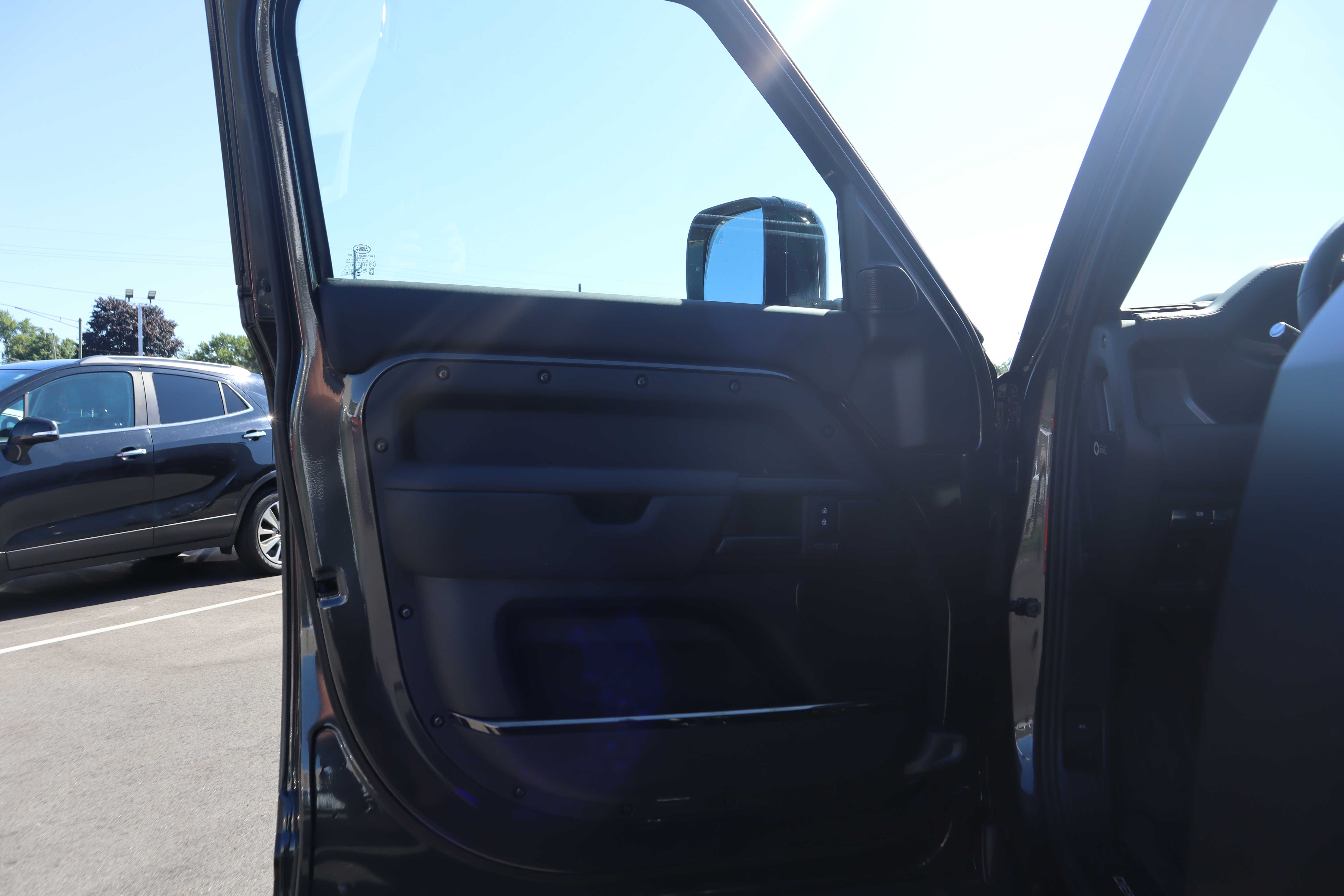 GRAY, 2025 LAND ROVER DEFENDER 110 Thumnail Image 14