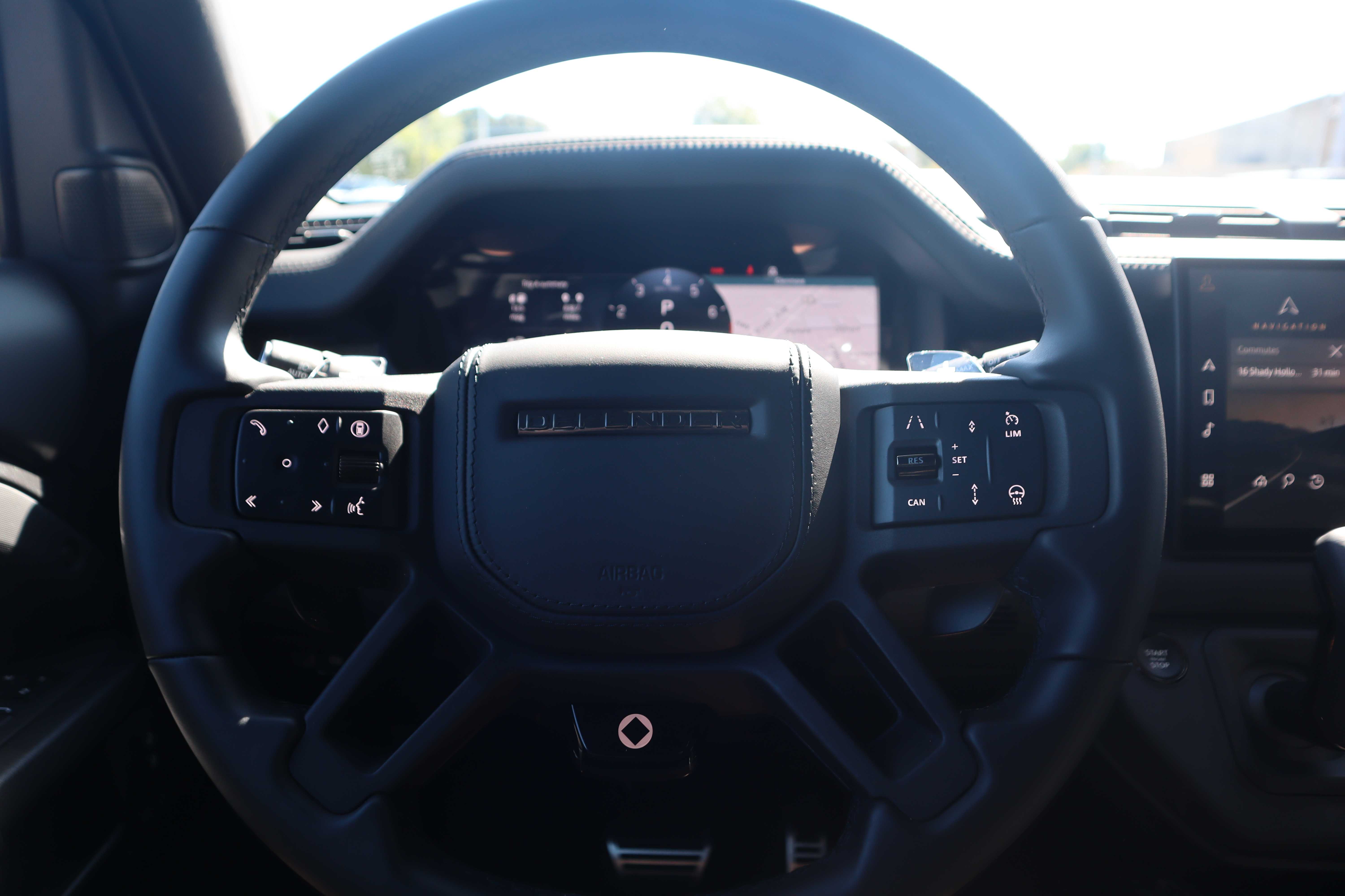 GRAY, 2025 LAND ROVER DEFENDER 110 Thumnail Image 17