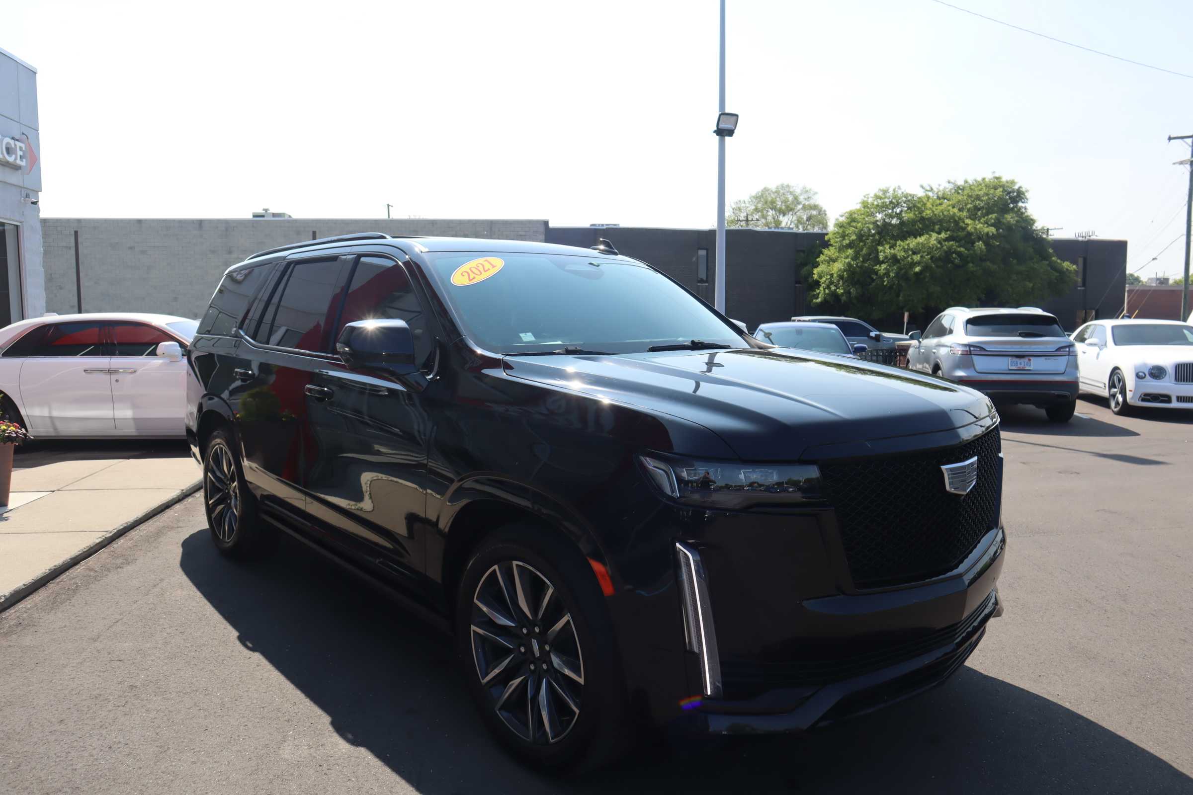 BLACK, 2021 CADILLAC ESCALADE Thumnail Image 4