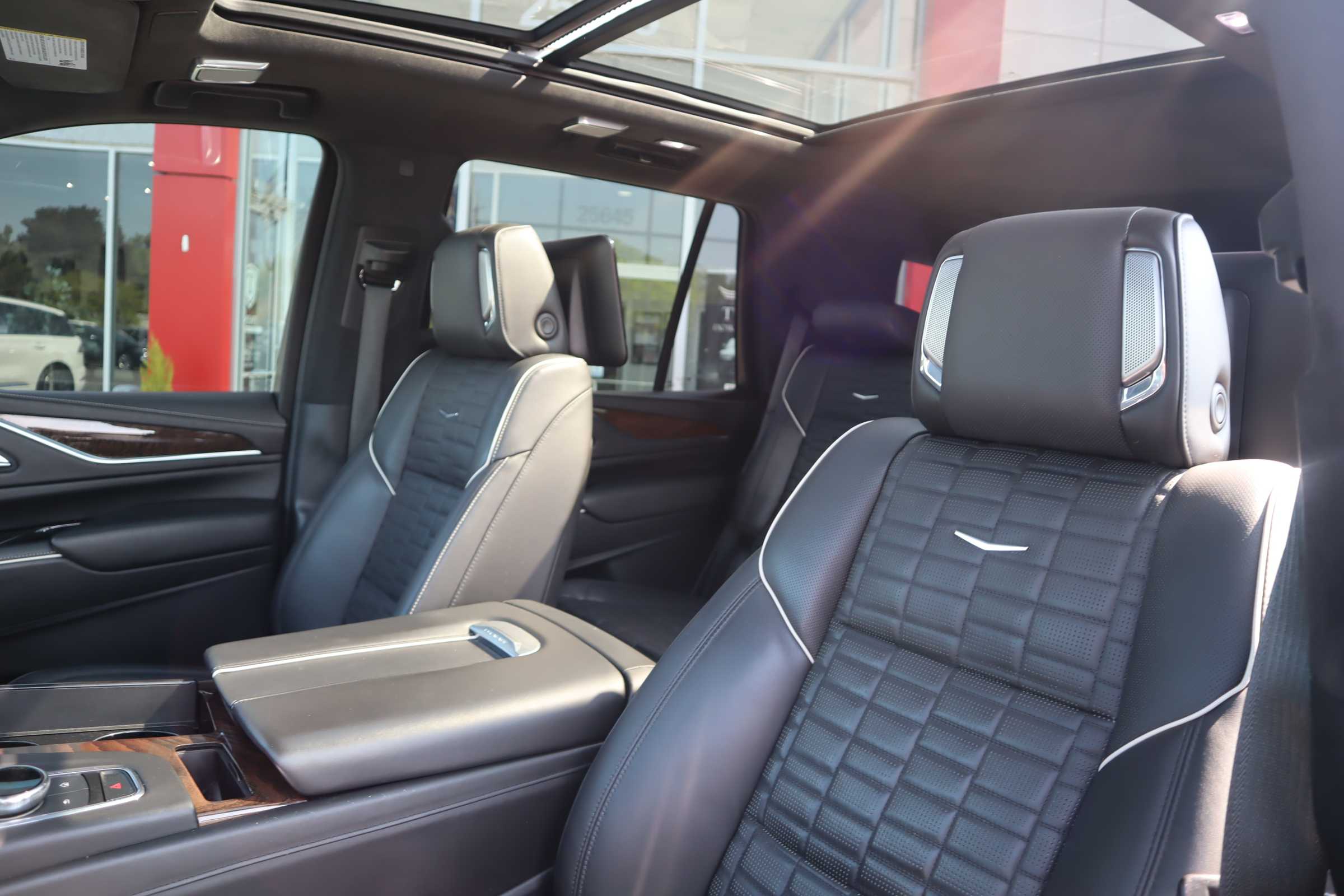 BLACK, 2021 CADILLAC ESCALADE Thumnail Image 8