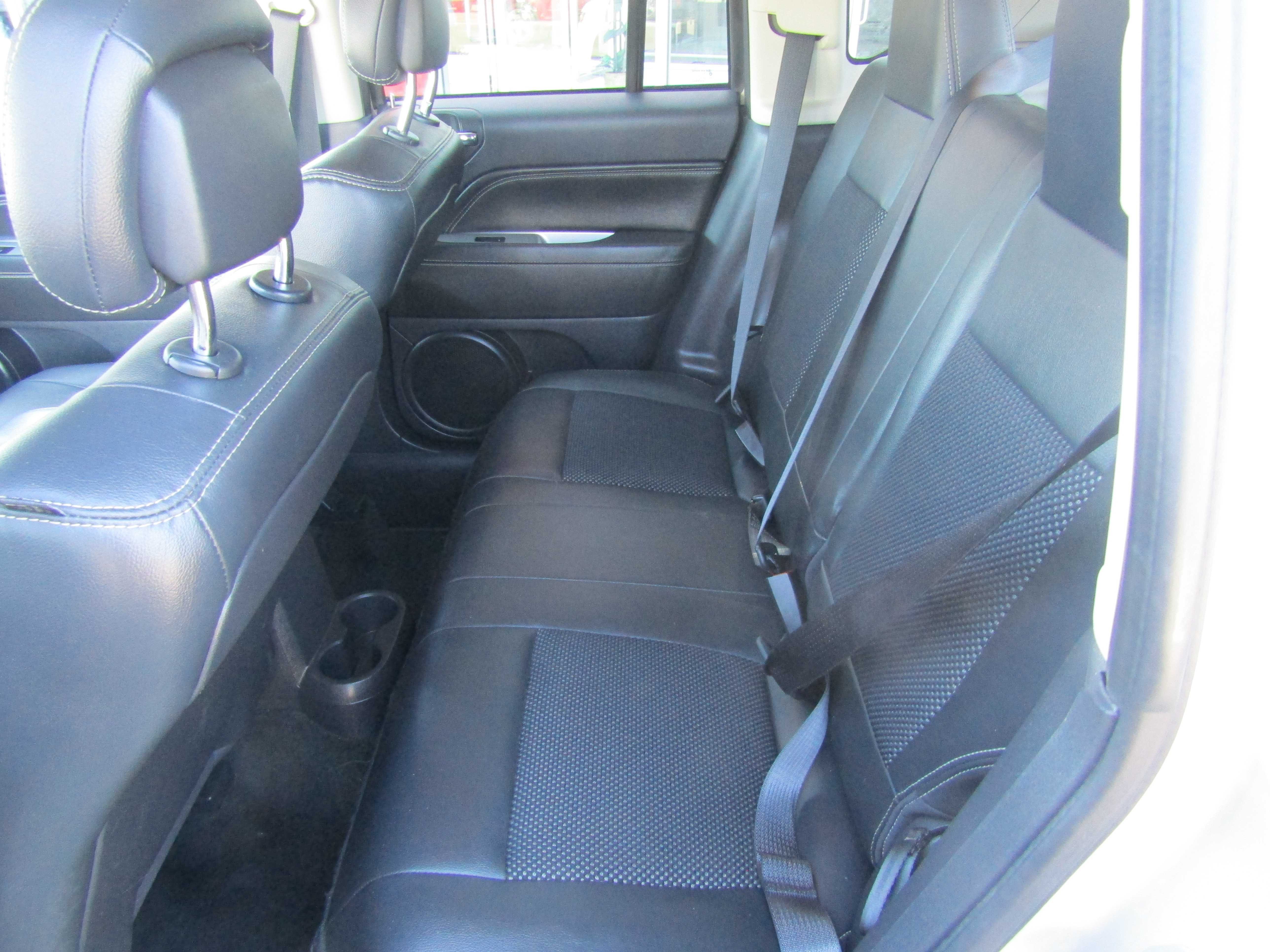 TAN, 2017 JEEP COMPASS Thumnail Image 11