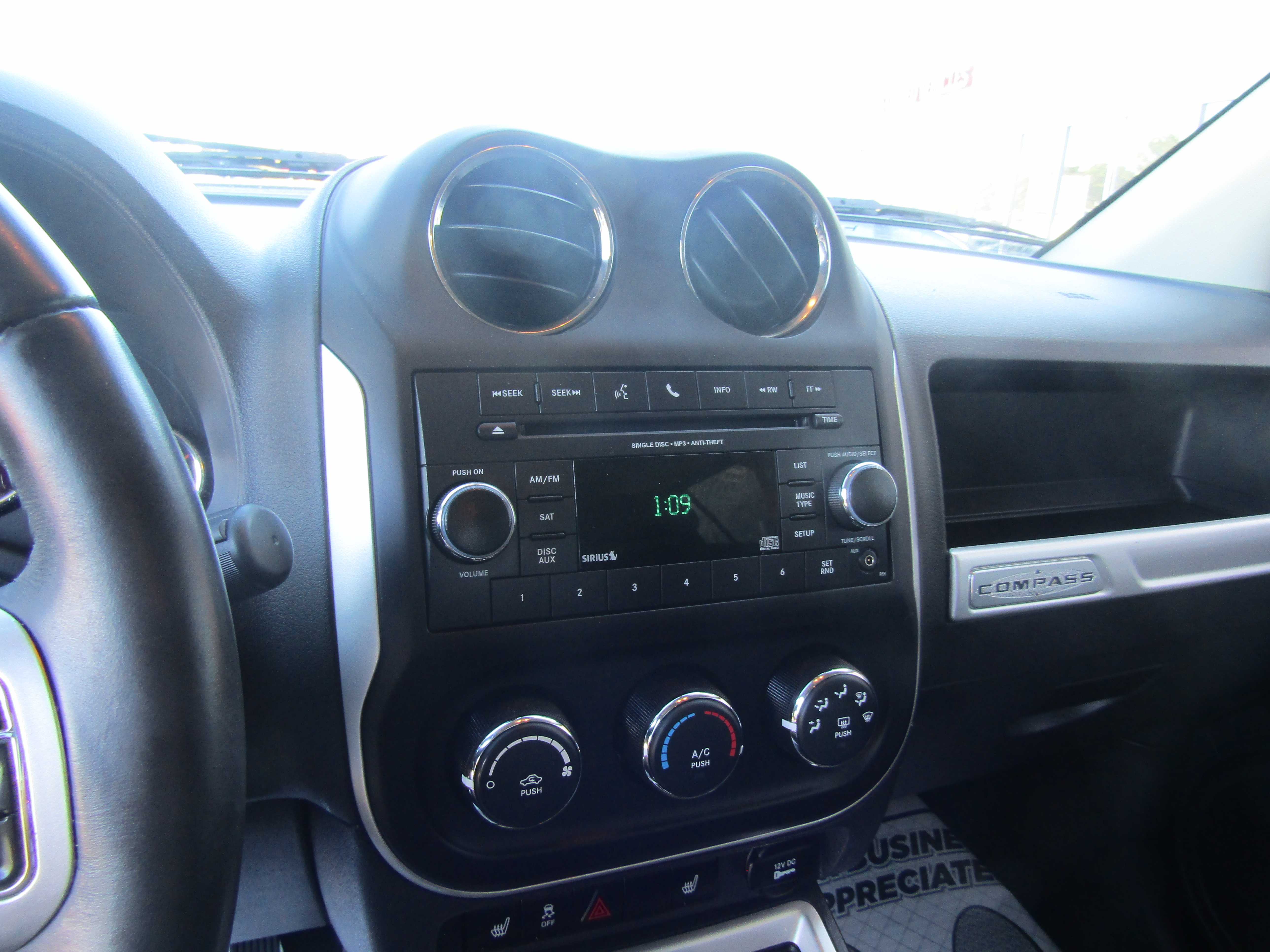 TAN, 2017 JEEP COMPASS Thumnail Image 13